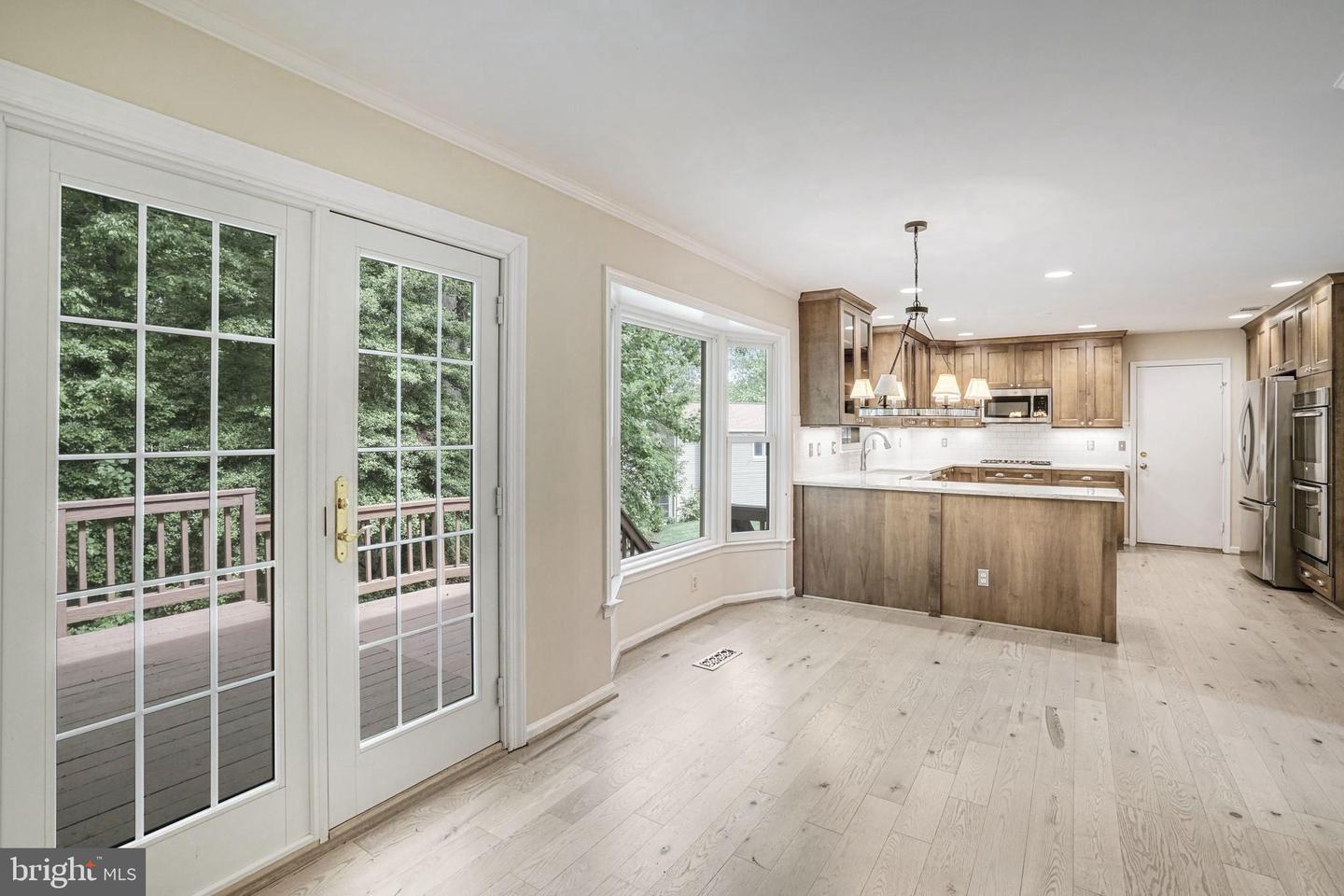 5926 CLERMONT LANDING CT, BURKE, Virginia 22015, 4 Bedrooms Bedrooms, ,3 BathroomsBathrooms,Residential,For sale,5926 CLERMONT LANDING CT,VAFX2242000 MLS # VAFX2242000