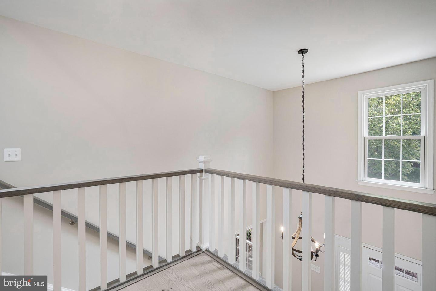 5926 CLERMONT LANDING CT, BURKE, Virginia 22015, 4 Bedrooms Bedrooms, ,3 BathroomsBathrooms,Residential,For sale,5926 CLERMONT LANDING CT,VAFX2242000 MLS # VAFX2242000