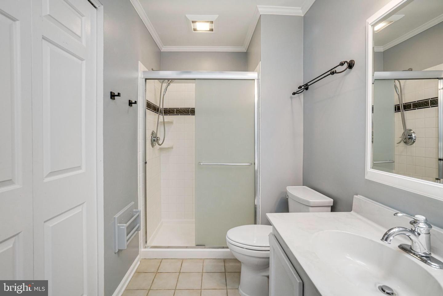 5926 CLERMONT LANDING CT, BURKE, Virginia 22015, 4 Bedrooms Bedrooms, ,3 BathroomsBathrooms,Residential,For sale,5926 CLERMONT LANDING CT,VAFX2242000 MLS # VAFX2242000