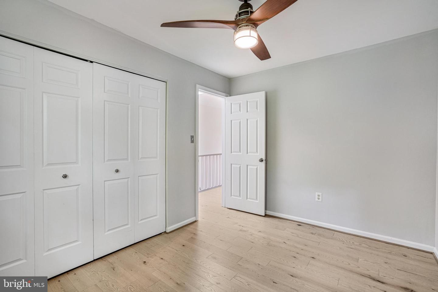 5926 CLERMONT LANDING CT, BURKE, Virginia 22015, 4 Bedrooms Bedrooms, ,3 BathroomsBathrooms,Residential,For sale,5926 CLERMONT LANDING CT,VAFX2242000 MLS # VAFX2242000