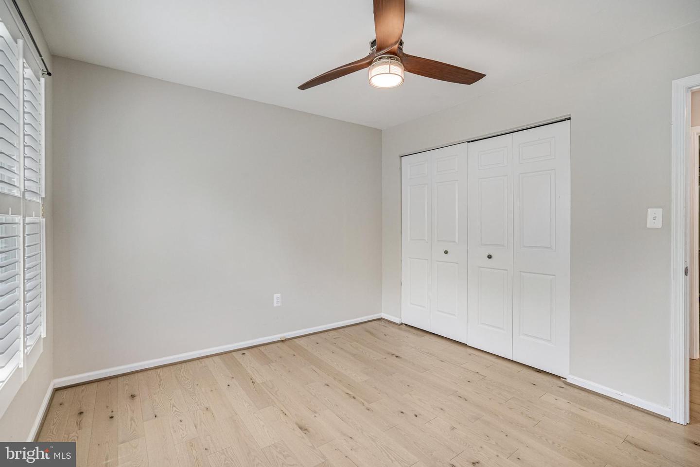 5926 CLERMONT LANDING CT, BURKE, Virginia 22015, 4 Bedrooms Bedrooms, ,3 BathroomsBathrooms,Residential,For sale,5926 CLERMONT LANDING CT,VAFX2242000 MLS # VAFX2242000