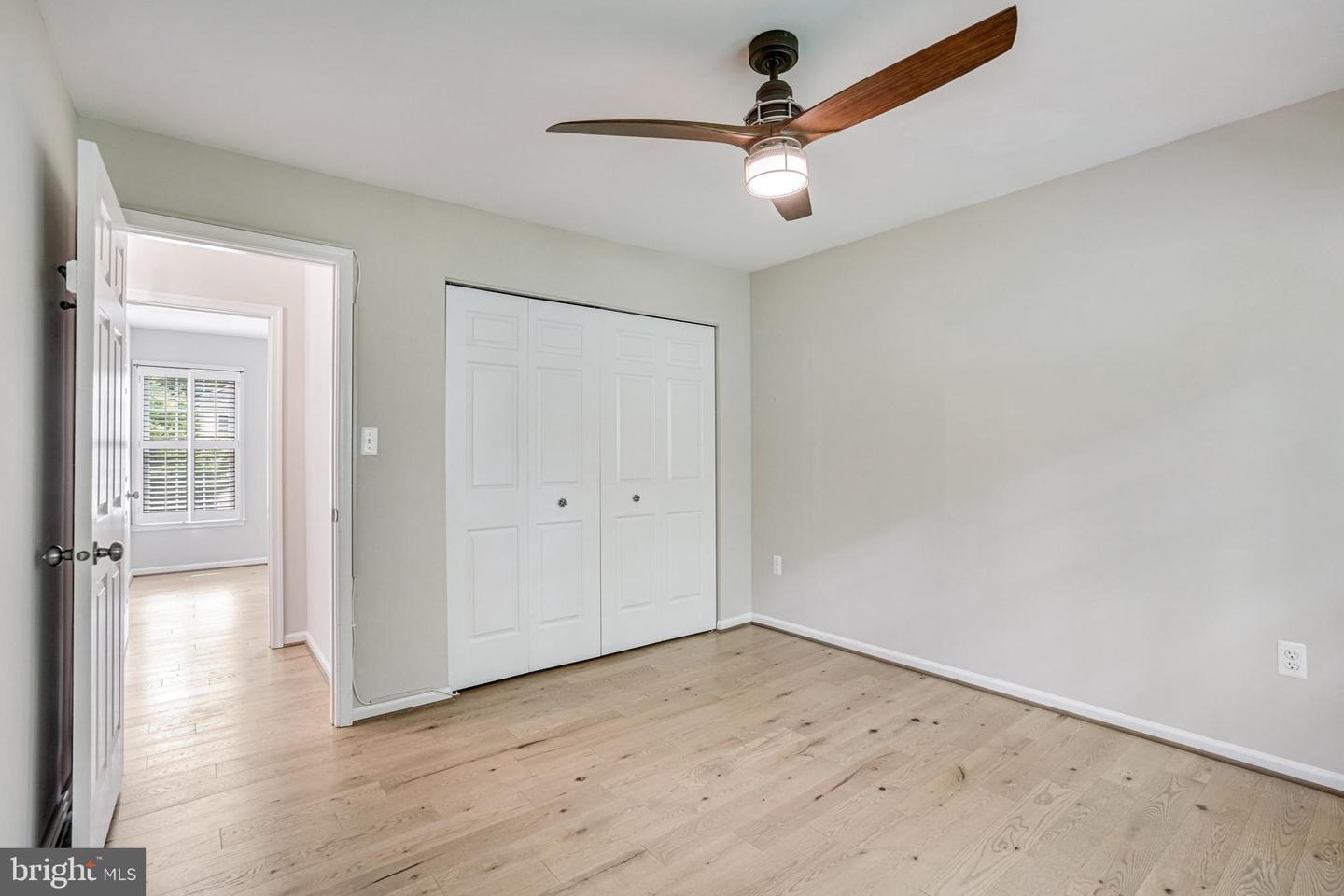 5926 CLERMONT LANDING CT, BURKE, Virginia 22015, 4 Bedrooms Bedrooms, ,3 BathroomsBathrooms,Residential,For sale,5926 CLERMONT LANDING CT,VAFX2242000 MLS # VAFX2242000