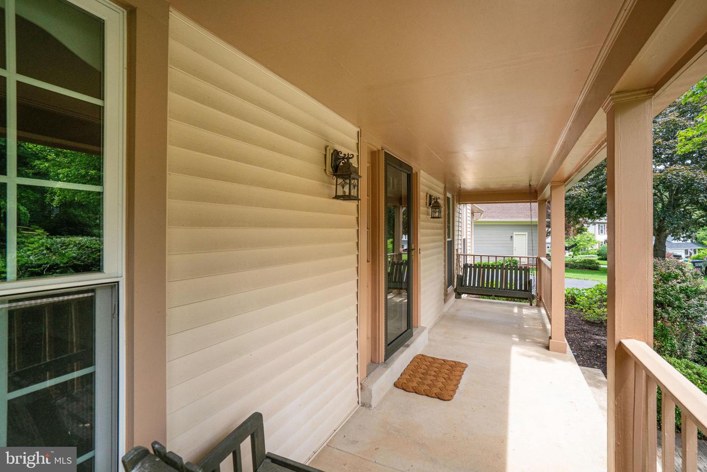 5926 CLERMONT LANDING CT, BURKE, Virginia 22015, 4 Bedrooms Bedrooms, ,3 BathroomsBathrooms,Residential,For sale,5926 CLERMONT LANDING CT,VAFX2242000 MLS # VAFX2242000