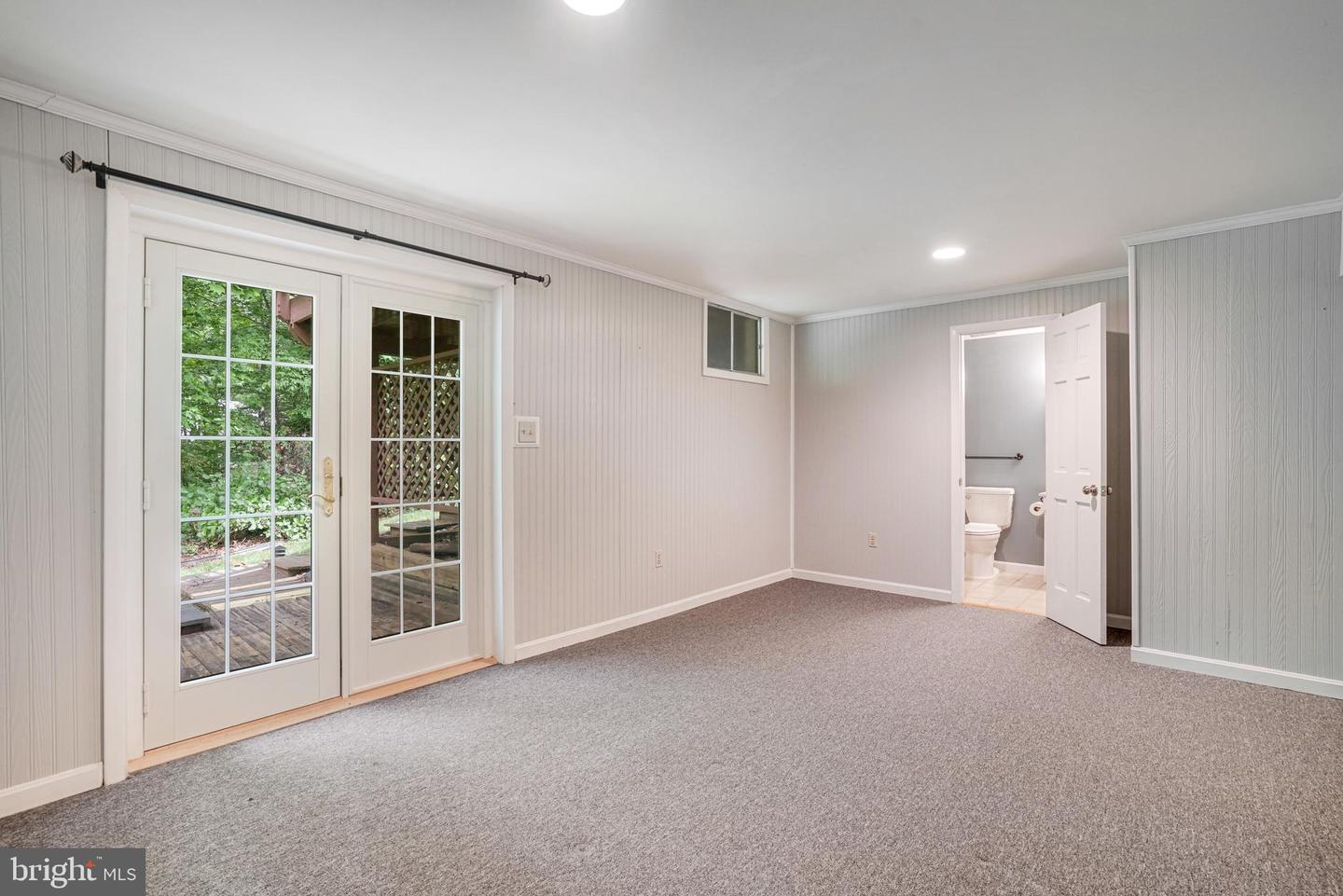 5926 CLERMONT LANDING CT, BURKE, Virginia 22015, 4 Bedrooms Bedrooms, ,3 BathroomsBathrooms,Residential,For sale,5926 CLERMONT LANDING CT,VAFX2242000 MLS # VAFX2242000