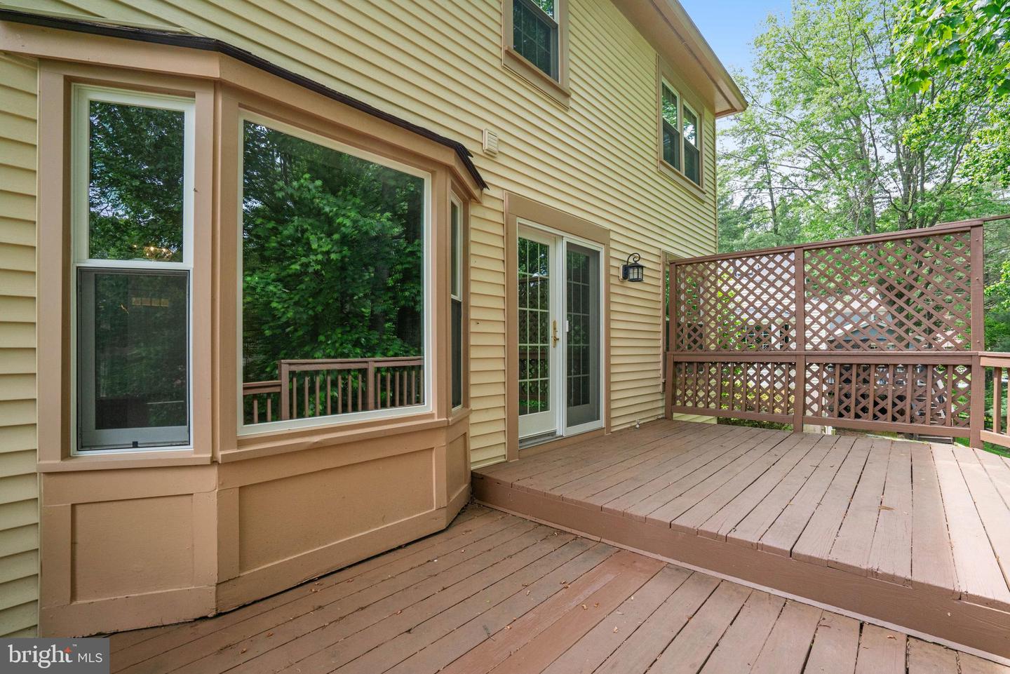 5926 CLERMONT LANDING CT, BURKE, Virginia 22015, 4 Bedrooms Bedrooms, ,3 BathroomsBathrooms,Residential,For sale,5926 CLERMONT LANDING CT,VAFX2242000 MLS # VAFX2242000