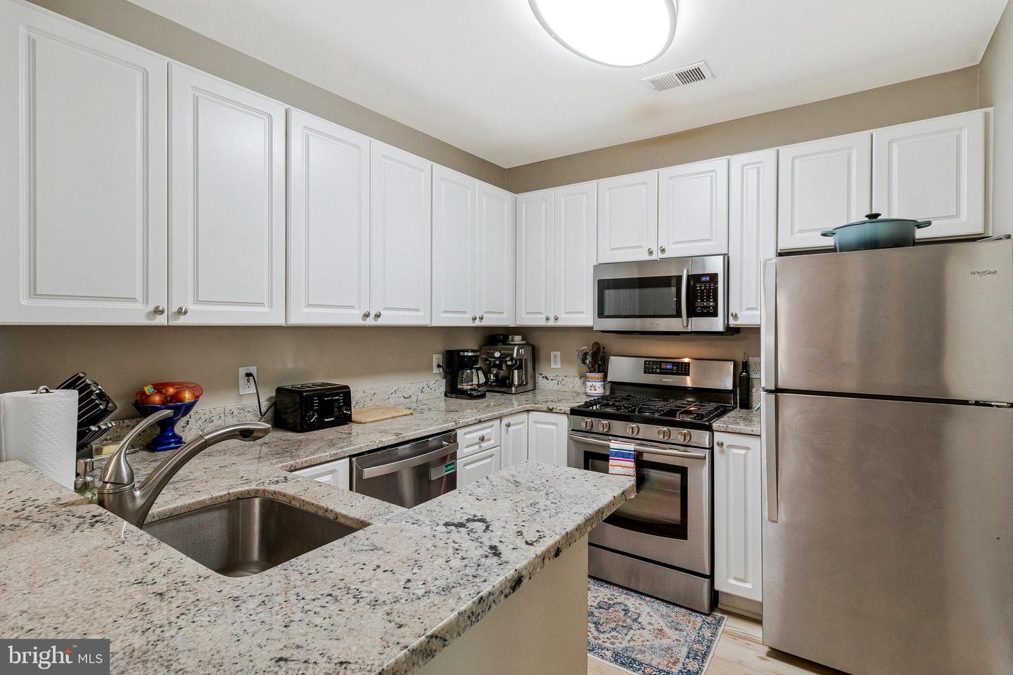7000 FALLS REACH DR #307, FALLS CHURCH, Virginia 22043, 2 Bedrooms Bedrooms, ,2 BathroomsBathrooms,Residential,For sale,7000 FALLS REACH DR #307,VAFX2242006 MLS # VAFX2242006