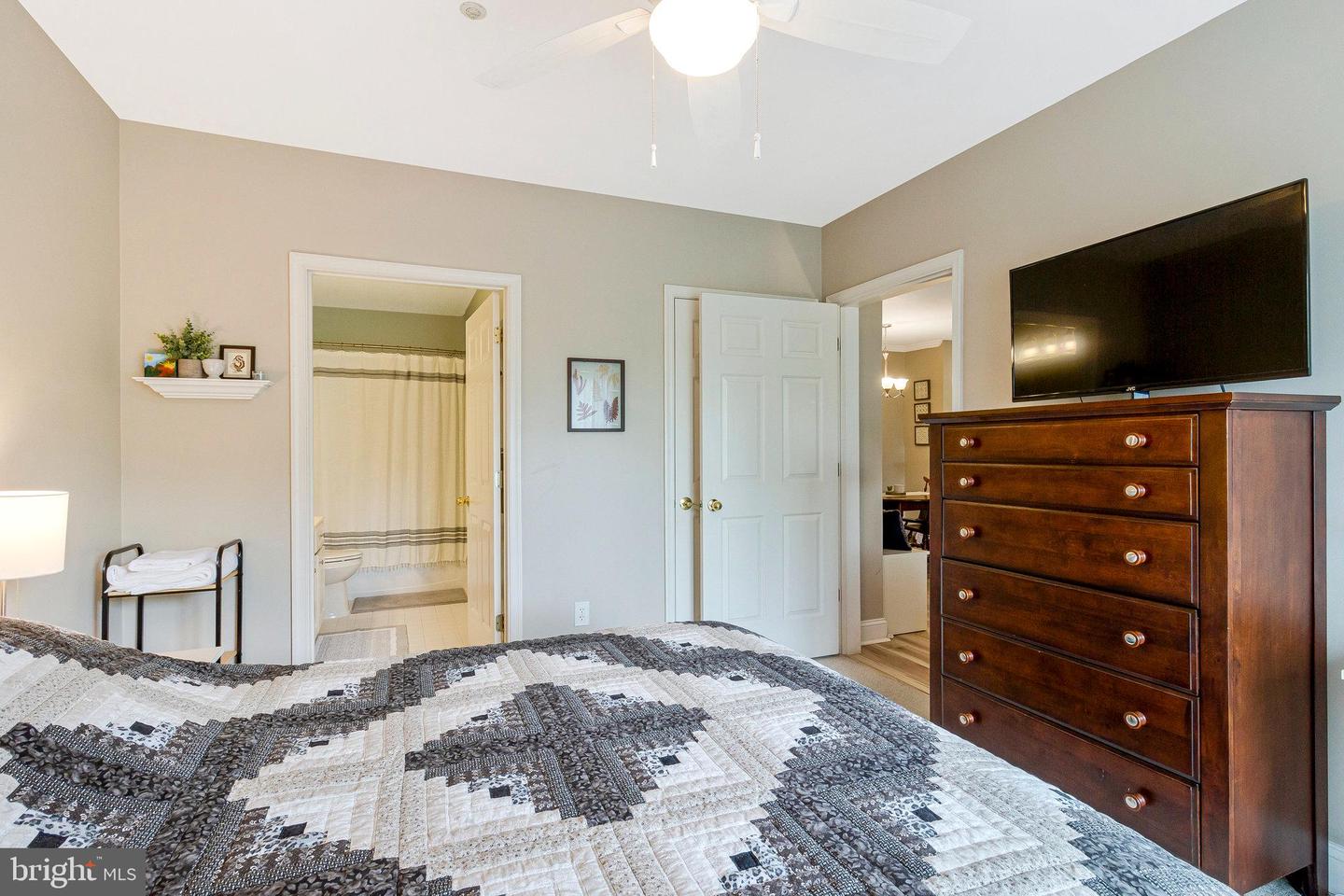 7000 FALLS REACH DR #307, FALLS CHURCH, Virginia 22043, 2 Bedrooms Bedrooms, ,2 BathroomsBathrooms,Residential,For sale,7000 FALLS REACH DR #307,VAFX2242006 MLS # VAFX2242006
