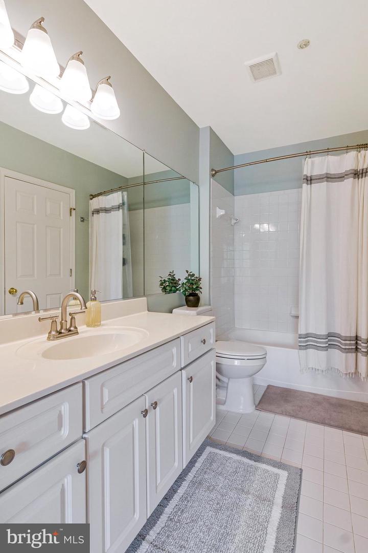 7000 FALLS REACH DR #307, FALLS CHURCH, Virginia 22043, 2 Bedrooms Bedrooms, ,2 BathroomsBathrooms,Residential,For sale,7000 FALLS REACH DR #307,VAFX2242006 MLS # VAFX2242006