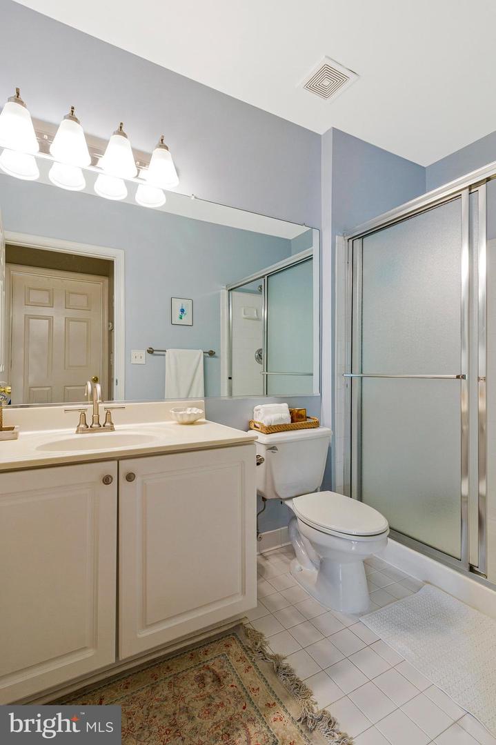 7000 FALLS REACH DR #307, FALLS CHURCH, Virginia 22043, 2 Bedrooms Bedrooms, ,2 BathroomsBathrooms,Residential,For sale,7000 FALLS REACH DR #307,VAFX2242006 MLS # VAFX2242006