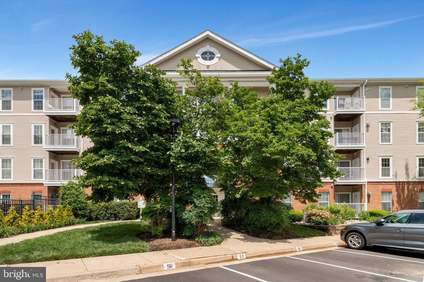 7000 FALLS REACH DR #307, FALLS CHURCH, Virginia 22043, 2 Bedrooms Bedrooms, ,2 BathroomsBathrooms,Residential,For sale,7000 FALLS REACH DR #307,VAFX2242006 MLS # VAFX2242006