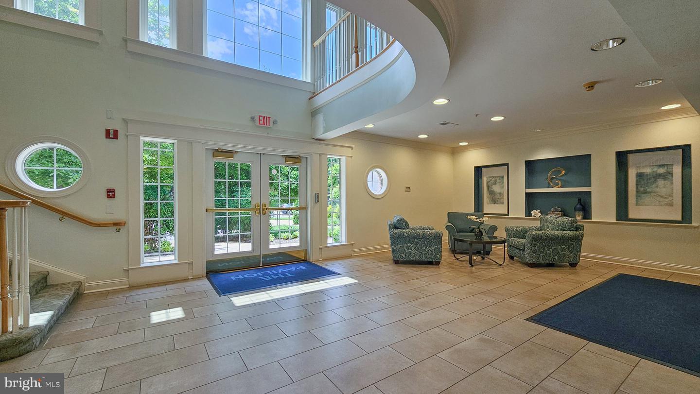 7000 FALLS REACH DR #307, FALLS CHURCH, Virginia 22043, 2 Bedrooms Bedrooms, ,2 BathroomsBathrooms,Residential,For sale,7000 FALLS REACH DR #307,VAFX2242006 MLS # VAFX2242006