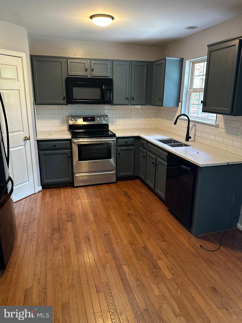 14208 CREEKBRANCH WAY, GAINESVILLE, Virginia 20155, 3 Bedrooms Bedrooms, ,3 BathroomsBathrooms,Residential,For sale,14208 CREEKBRANCH WAY,VAPW2095646 MLS # VAPW2095646