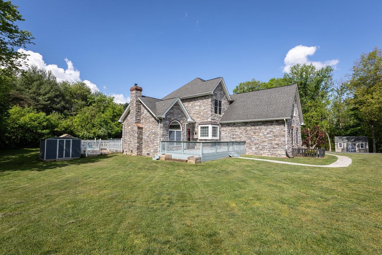 9186 BLACK ROCK RD, GROTTOES, Virginia 24441, 4 Bedrooms Bedrooms, ,2 BathroomsBathrooms,Residential,9186 BLACK ROCK RD,664206 MLS # 664206