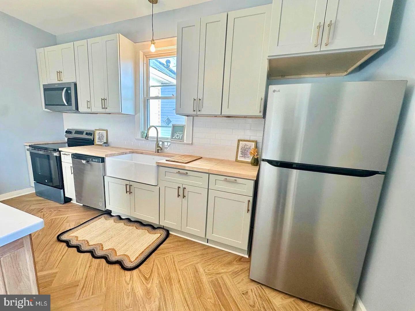 933 MCCORMICK BLVD, CLIFTON FORGE, Virginia 24422, 6 Bedrooms Bedrooms, ,1 BathroomBathrooms,Residential,For sale,933 MCCORMICK BLVD,VAAY2000026 MLS # VAAY2000026