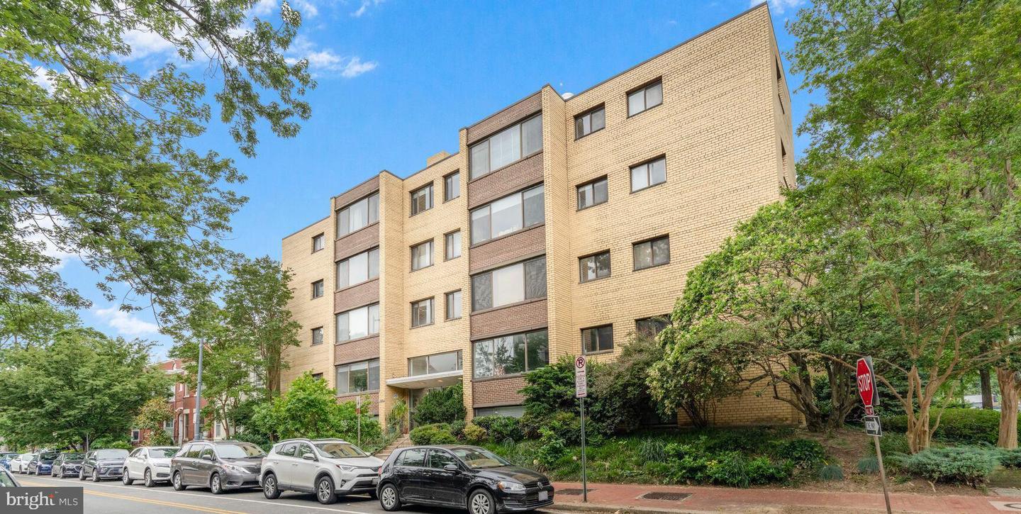 305 C ST NE #210, WASHINGTON, District Of Columbia 20002, ,1 BathroomBathrooms,Residential,For sale,305 C ST NE #210,DCDC2202718 MLS # DCDC2202718