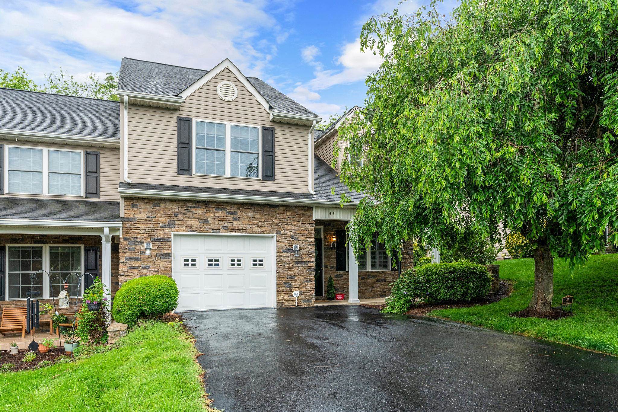 47 VILLA VIEW DR, STAUNTON, Virginia 24401, 3 Bedrooms Bedrooms, ,2 BathroomsBathrooms,Residential,47 VILLA VIEW DR,665110 MLS # 665110