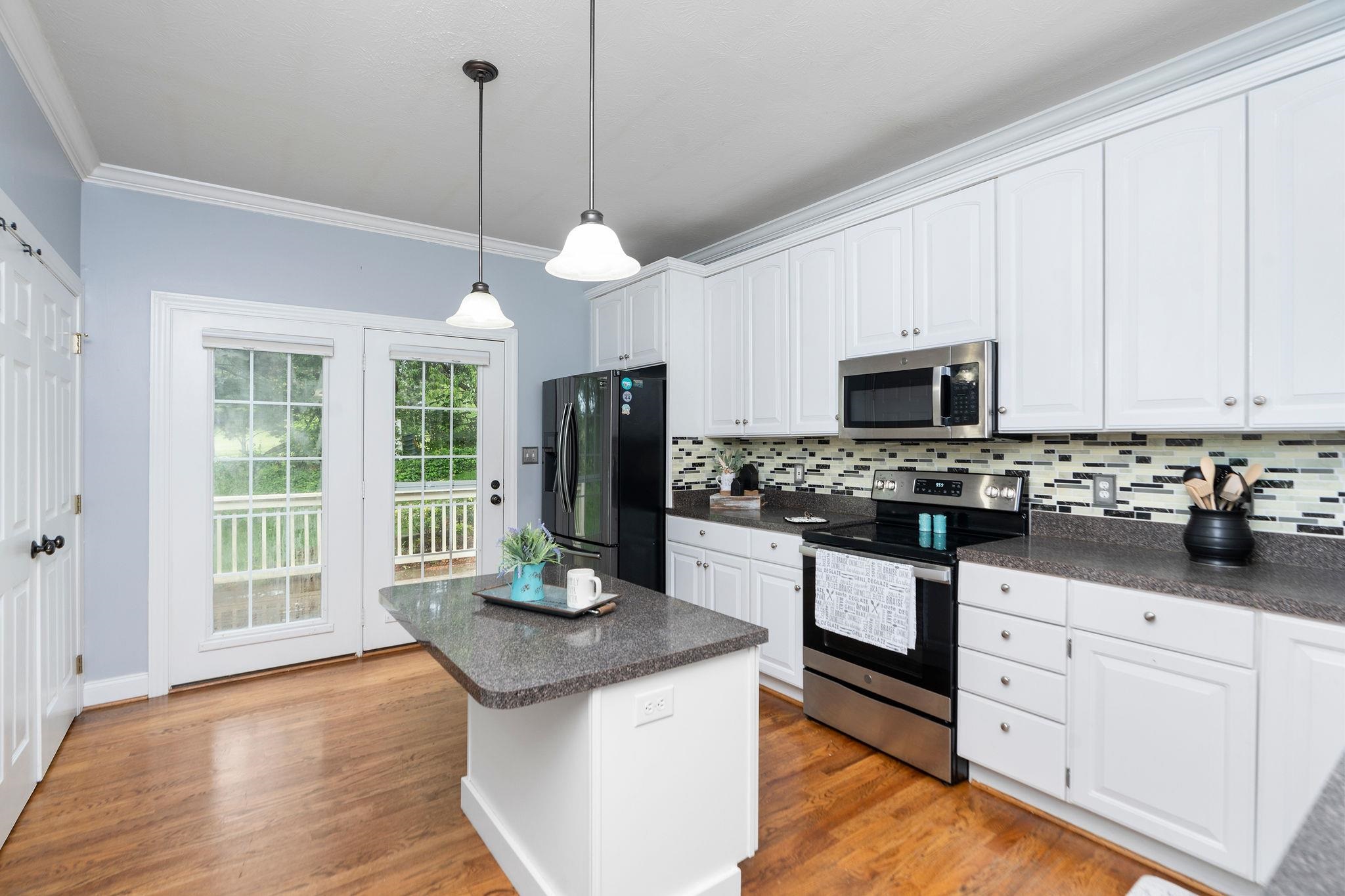 47 VILLA VIEW DR, STAUNTON, Virginia 24401, 3 Bedrooms Bedrooms, ,2 BathroomsBathrooms,Residential,47 VILLA VIEW DR,665110 MLS # 665110