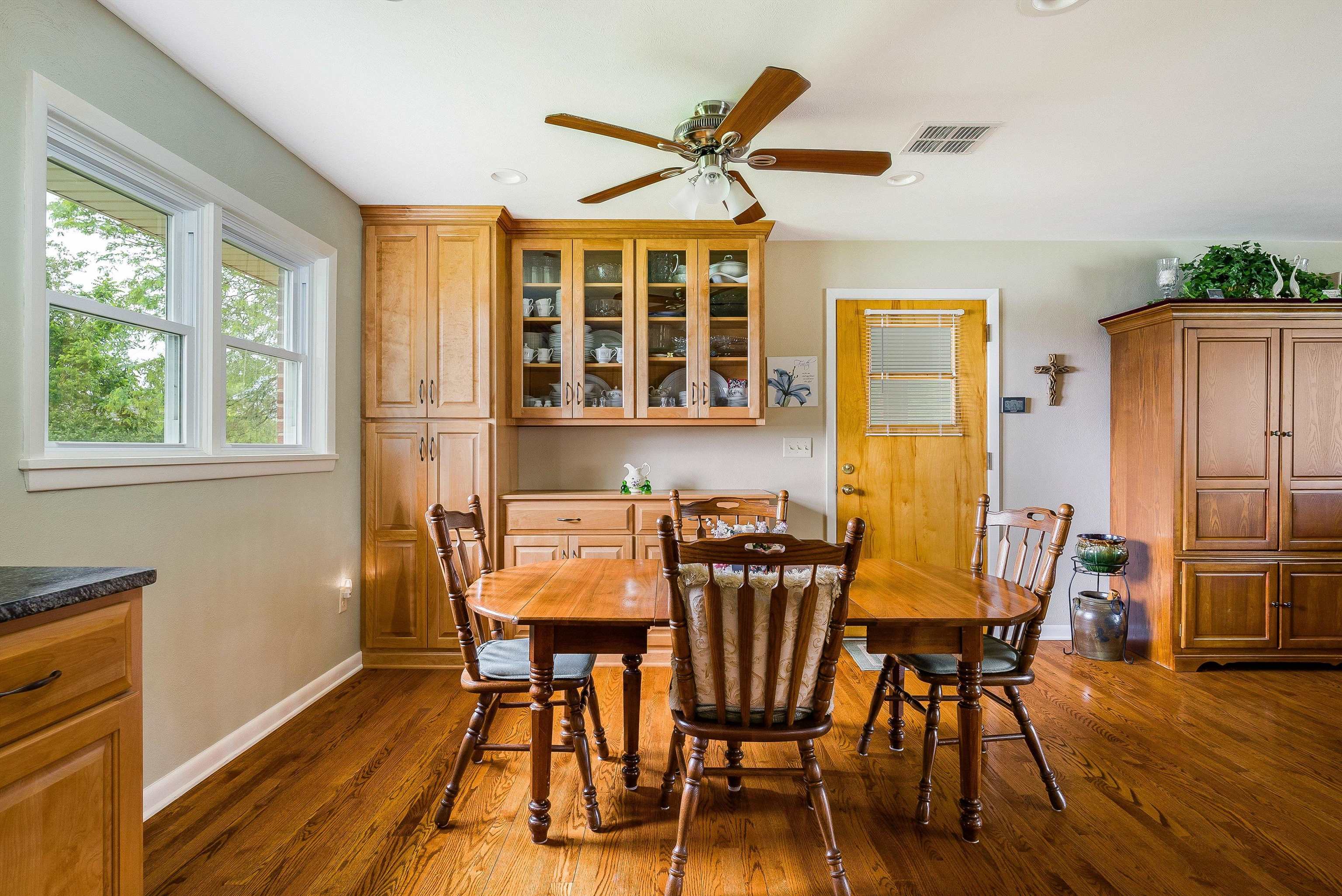 3226 OLD THIRTY THREE RD, ROCKINGHAM, Virginia 22801, 4 Bedrooms Bedrooms, ,2 BathroomsBathrooms,Residential,Kratz,3226 OLD THIRTY THREE RD,665111 MLS # 665111