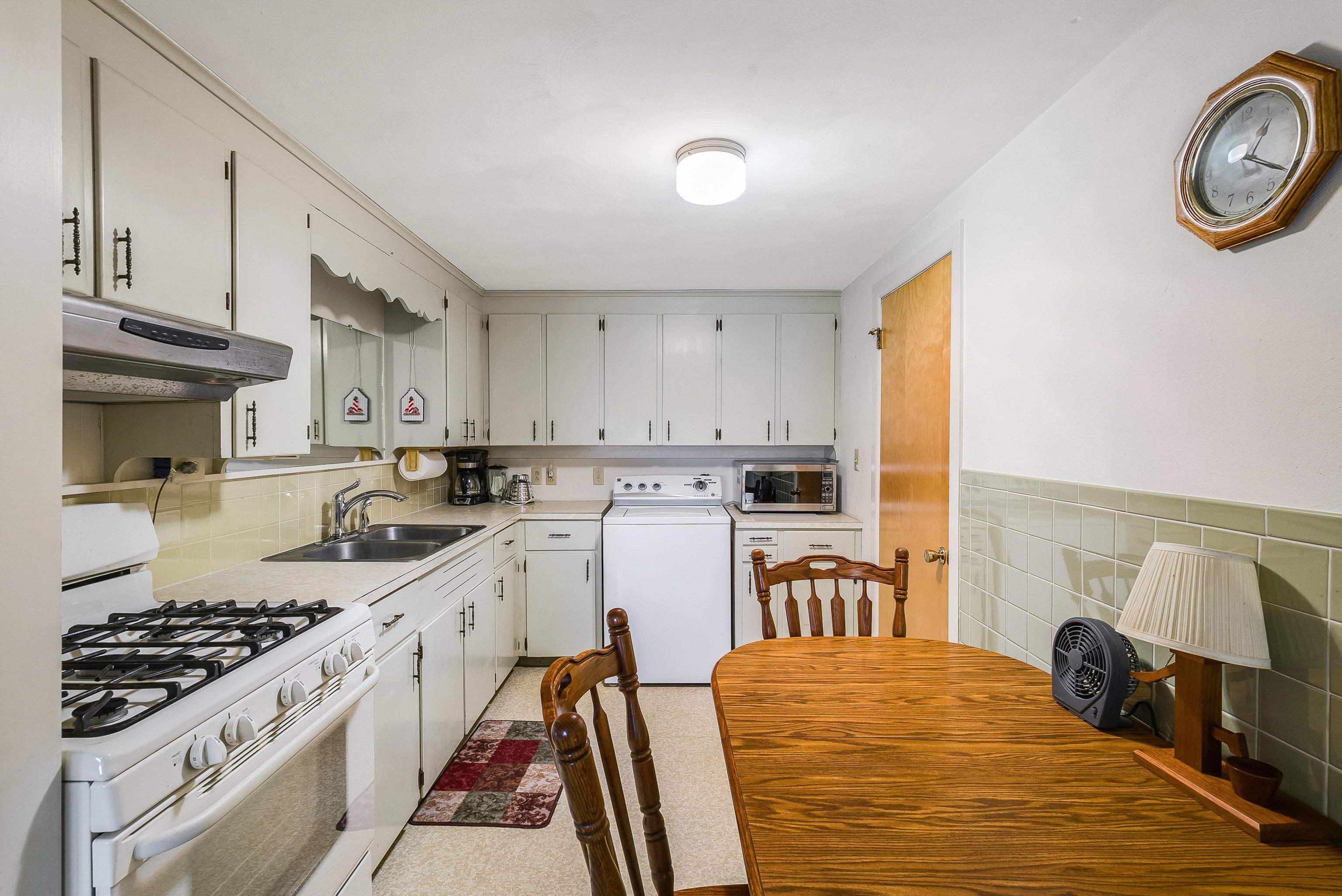 3226 OLD THIRTY THREE RD, ROCKINGHAM, Virginia 22801, 4 Bedrooms Bedrooms, ,2 BathroomsBathrooms,Residential,Kratz,3226 OLD THIRTY THREE RD,665111 MLS # 665111