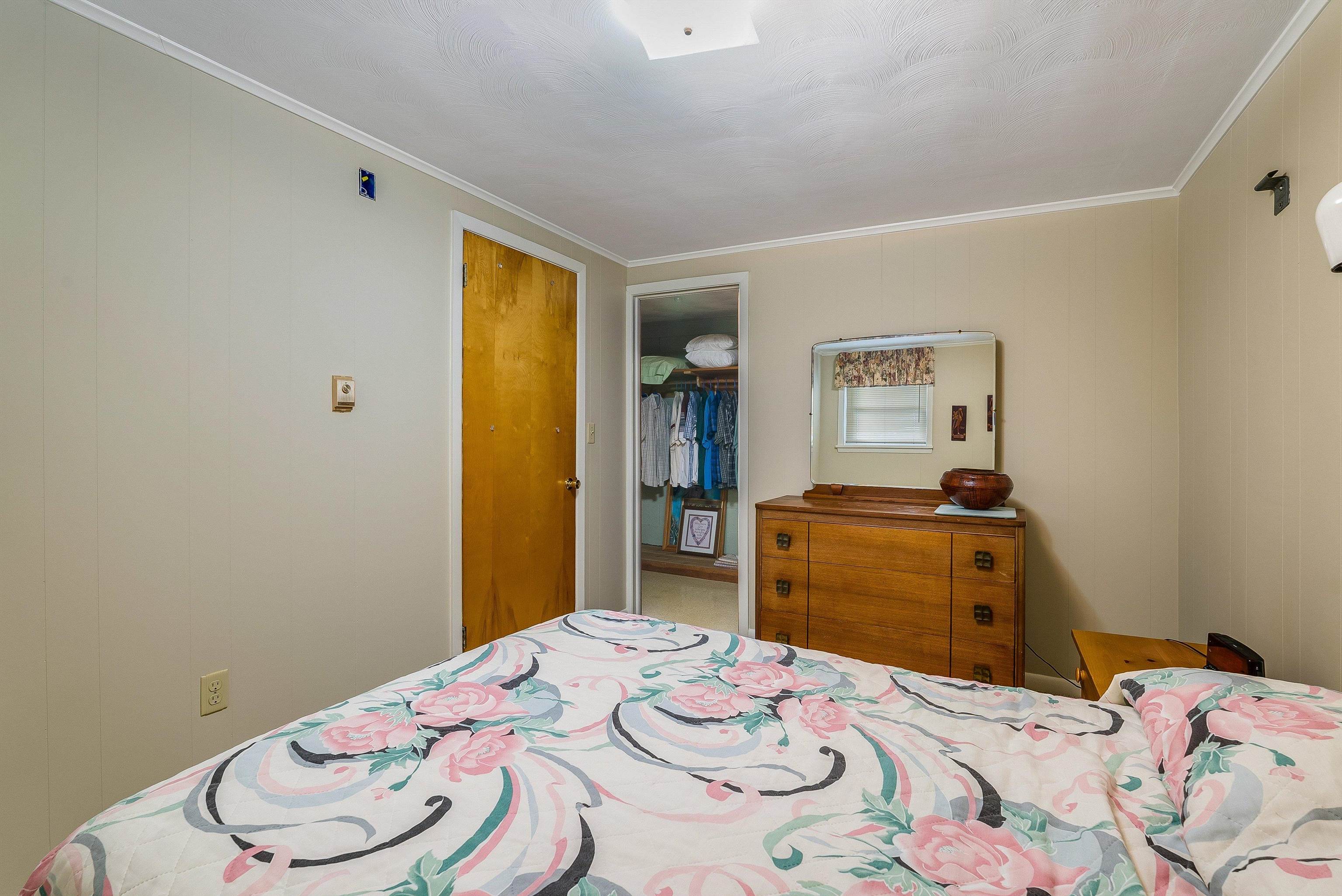 3226 OLD THIRTY THREE RD, ROCKINGHAM, Virginia 22801, 4 Bedrooms Bedrooms, ,2 BathroomsBathrooms,Residential,Kratz,3226 OLD THIRTY THREE RD,665111 MLS # 665111