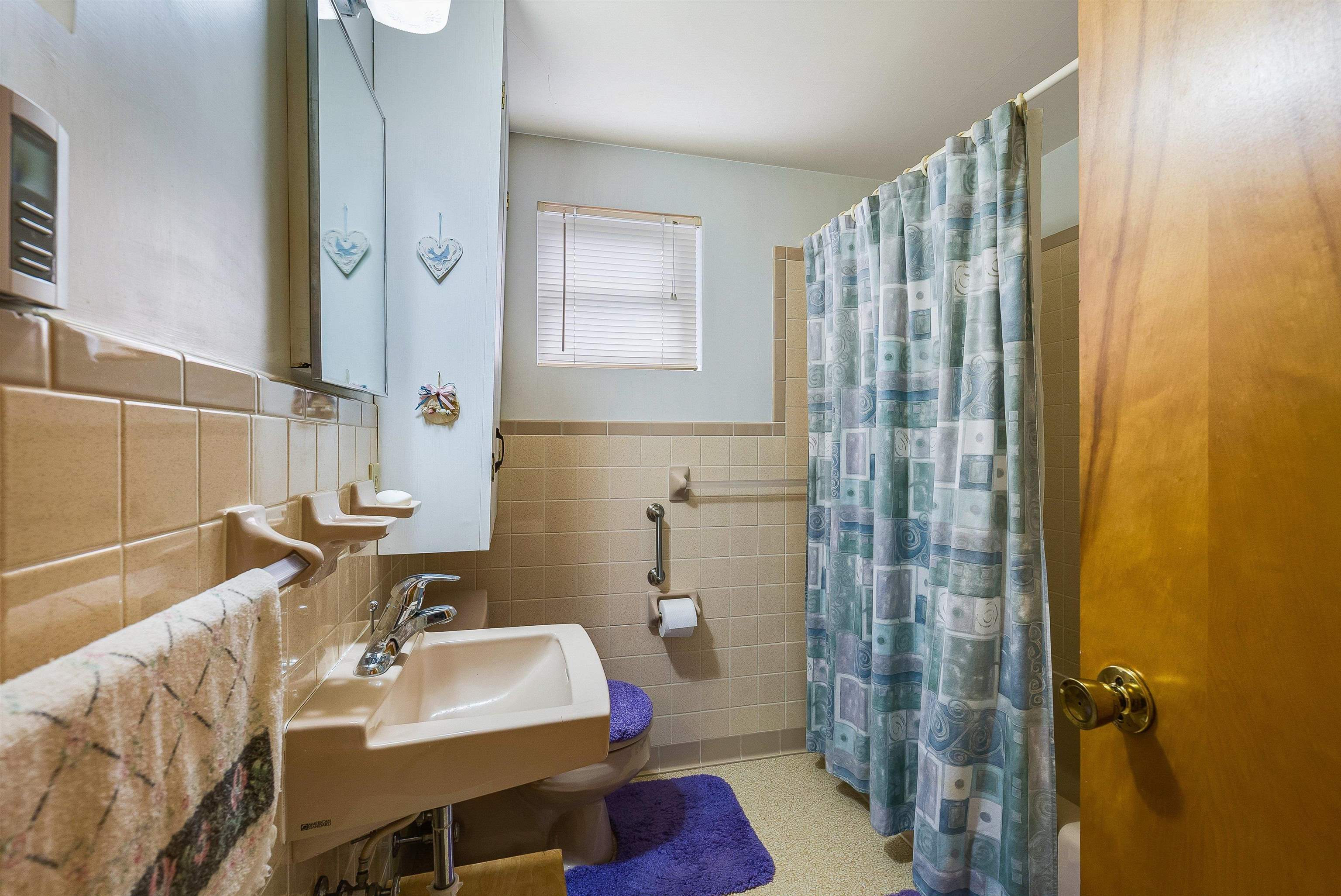 3226 OLD THIRTY THREE RD, ROCKINGHAM, Virginia 22801, 4 Bedrooms Bedrooms, ,2 BathroomsBathrooms,Residential,Kratz,3226 OLD THIRTY THREE RD,665111 MLS # 665111