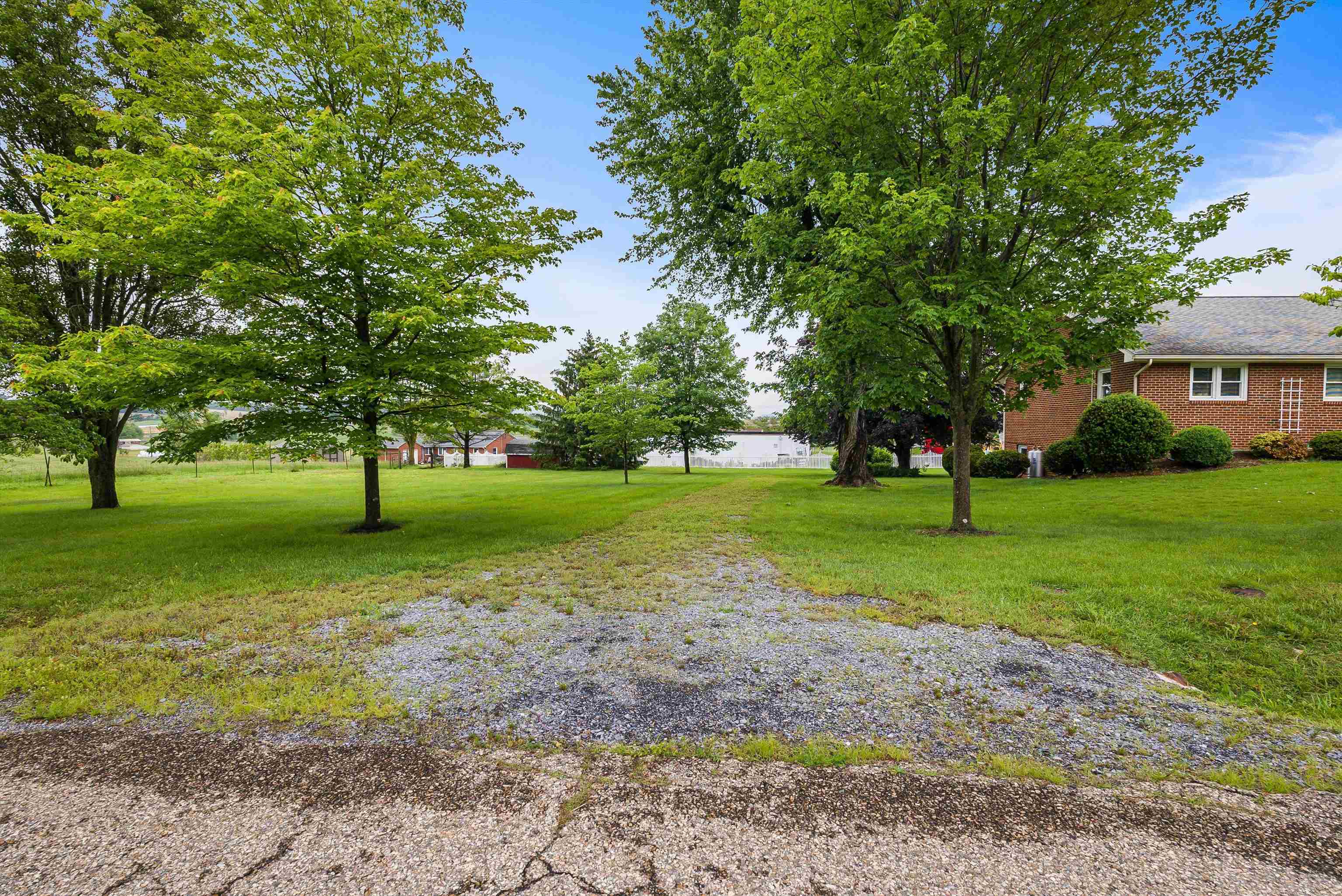 3226 OLD THIRTY THREE RD, ROCKINGHAM, Virginia 22801, 4 Bedrooms Bedrooms, ,2 BathroomsBathrooms,Residential,Kratz,3226 OLD THIRTY THREE RD,665111 MLS # 665111