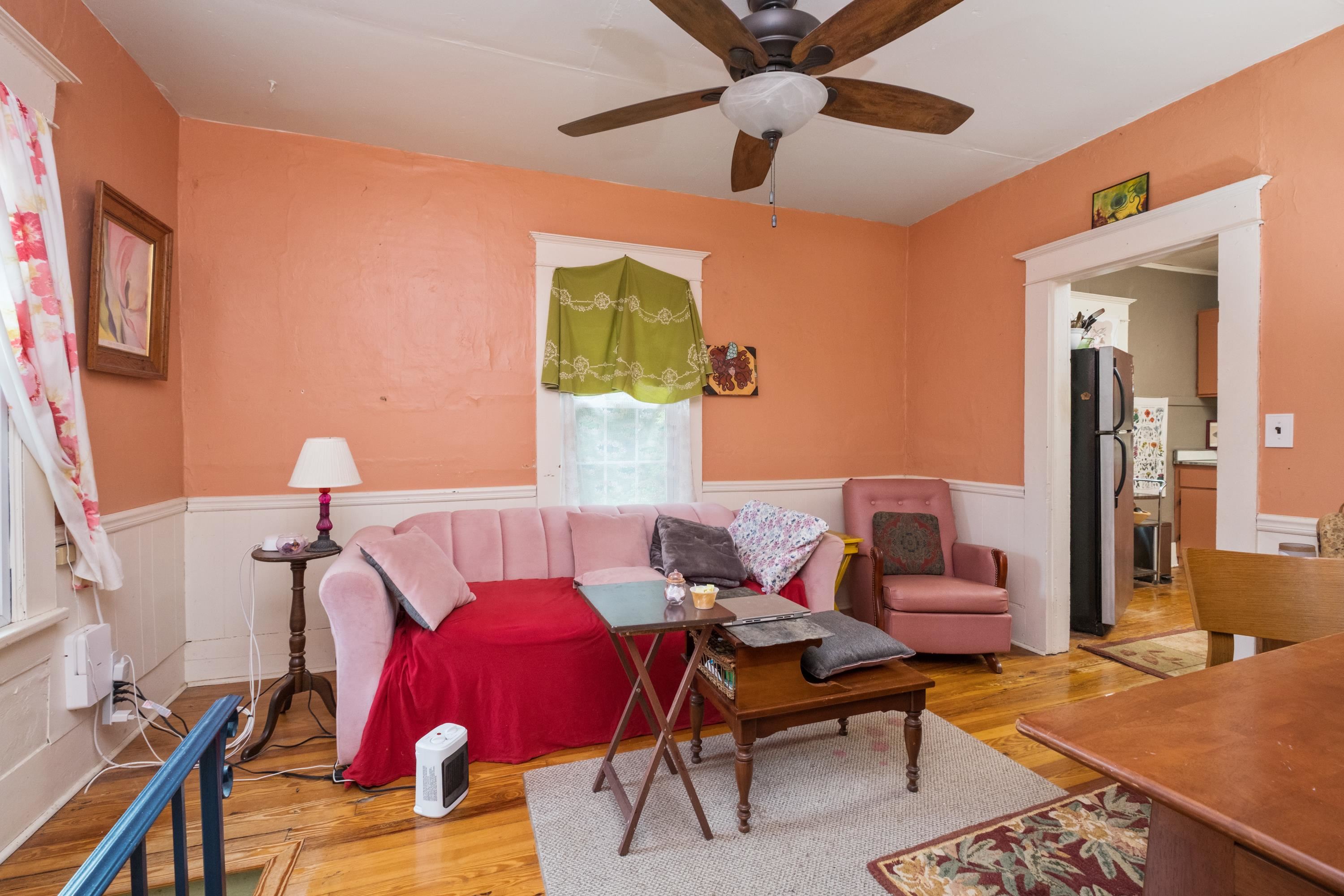 298 FILLMORE ST, STAUNTON, Virginia 24401, 1 Bedroom Bedrooms, ,1 BathroomBathrooms,Residential,Little Pink Cottage On The Hill,298 FILLMORE ST,665115 MLS # 665115
