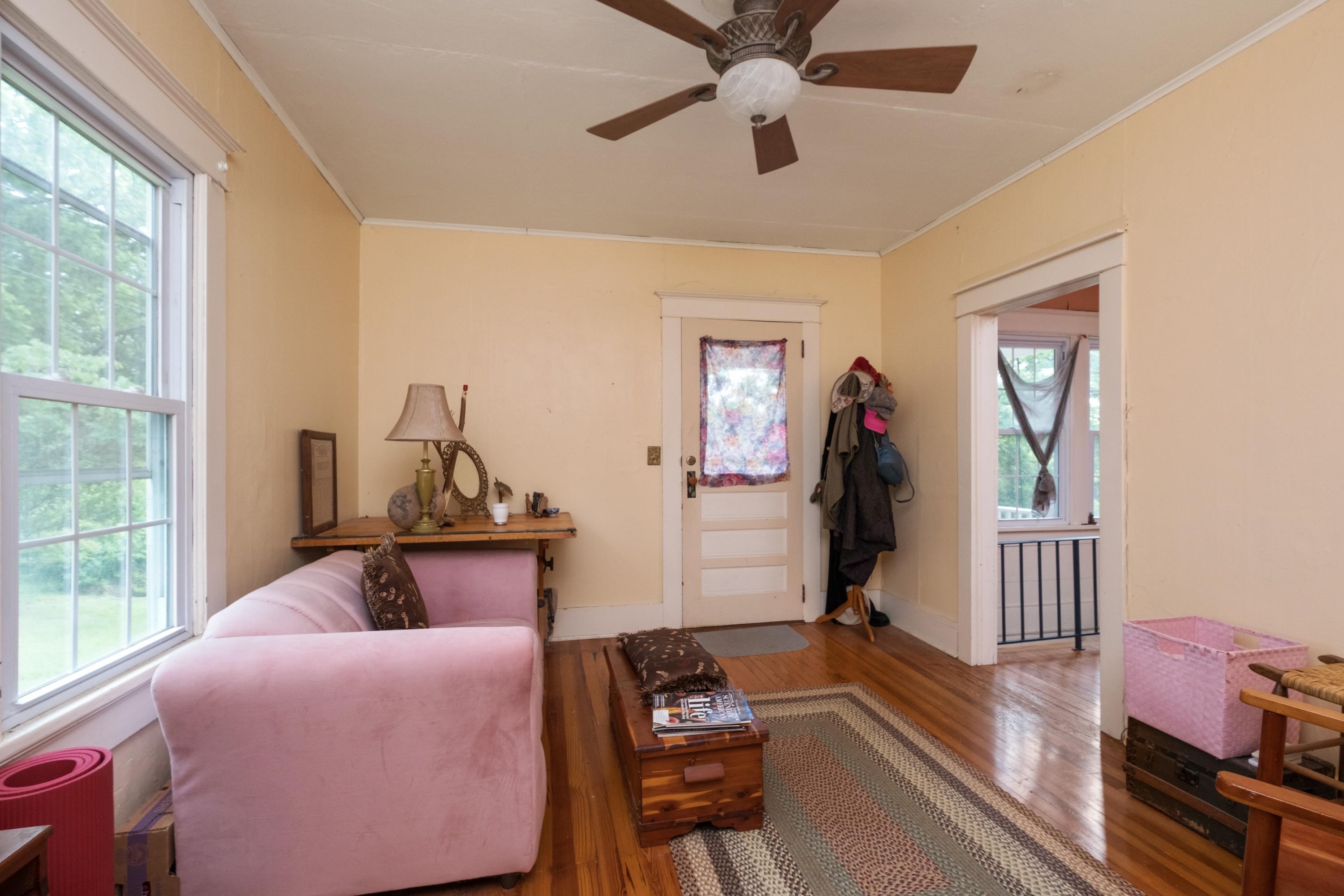 298 FILLMORE ST, STAUNTON, Virginia 24401, 1 Bedroom Bedrooms, ,1 BathroomBathrooms,Residential,Little Pink Cottage On The Hill,298 FILLMORE ST,665115 MLS # 665115