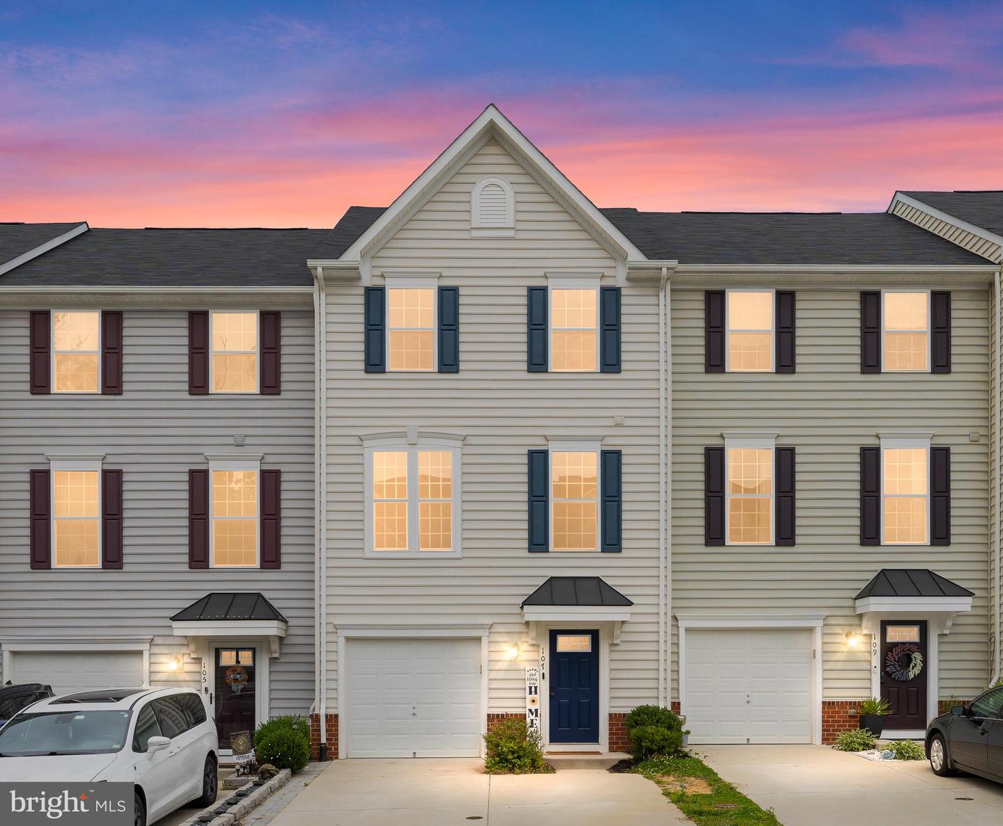 107 LOOKOUT WAY, FREDERICKSBURG, Virginia 22405, 4 Bedrooms Bedrooms, ,3 BathroomsBathrooms,Residential,For sale,107 LOOKOUT WAY,VAST2039276 MLS # VAST2039276