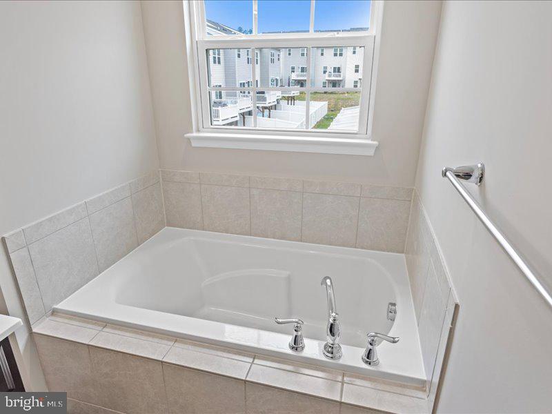 107 LOOKOUT WAY, FREDERICKSBURG, Virginia 22405, 4 Bedrooms Bedrooms, ,3 BathroomsBathrooms,Residential,For sale,107 LOOKOUT WAY,VAST2039276 MLS # VAST2039276