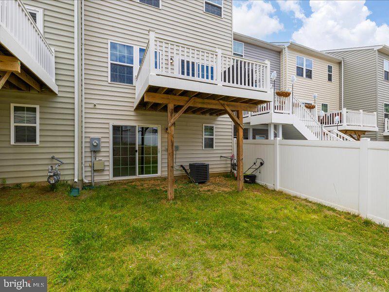 107 LOOKOUT WAY, FREDERICKSBURG, Virginia 22405, 4 Bedrooms Bedrooms, ,3 BathroomsBathrooms,Residential,For sale,107 LOOKOUT WAY,VAST2039276 MLS # VAST2039276