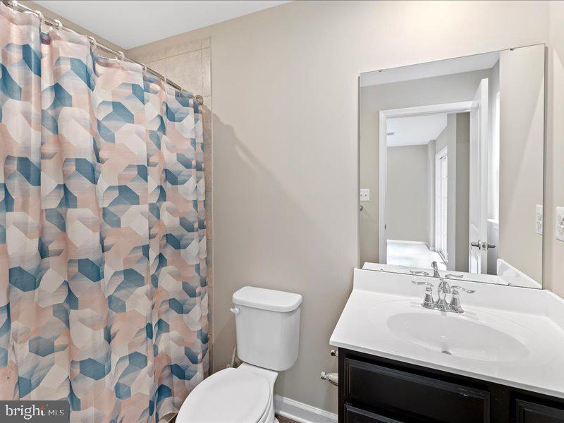 107 LOOKOUT WAY, FREDERICKSBURG, Virginia 22405, 4 Bedrooms Bedrooms, ,3 BathroomsBathrooms,Residential,For sale,107 LOOKOUT WAY,VAST2039276 MLS # VAST2039276
