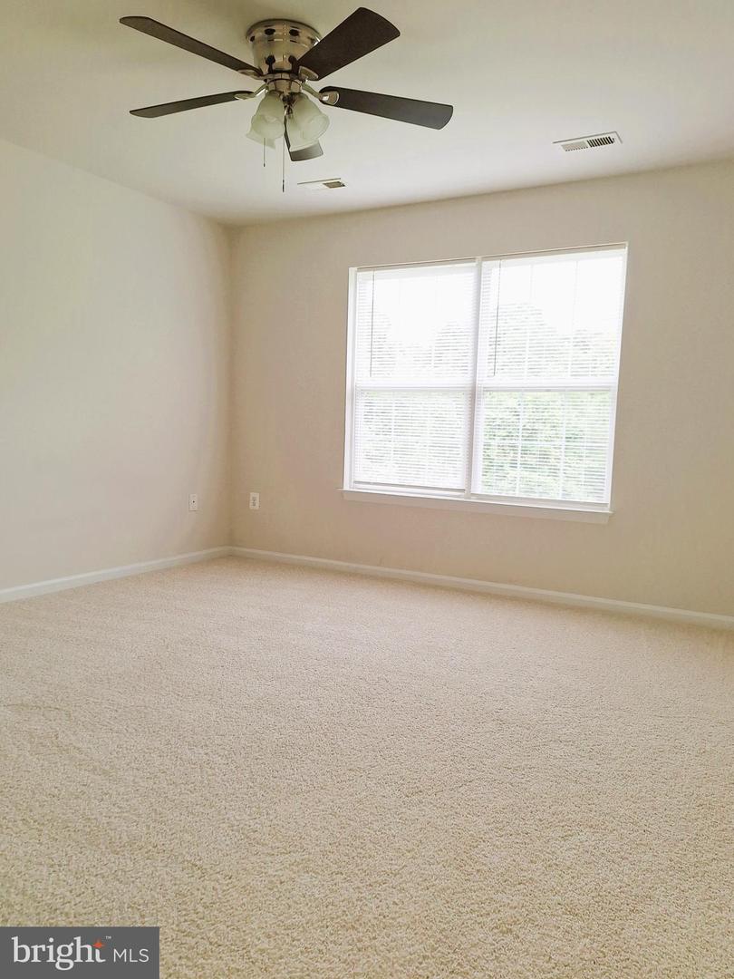 302 MERRILL CT, STAFFORD, Virginia 22554, 3 Bedrooms Bedrooms, ,2 BathroomsBathrooms,Residential,For sale,302 MERRILL CT,VAST2039292 MLS # VAST2039292