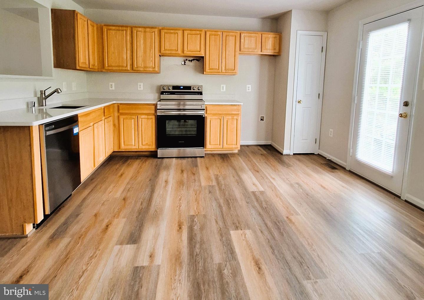 302 MERRILL CT, STAFFORD, Virginia 22554, 3 Bedrooms Bedrooms, ,2 BathroomsBathrooms,Residential,For sale,302 MERRILL CT,VAST2039292 MLS # VAST2039292