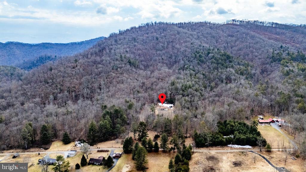 181 4 WHEEL DR, WARM SPRINGS, Virginia 24484, 3 Bedrooms Bedrooms, ,3 BathroomsBathrooms,Residential,For sale,181 4 WHEEL DR,VABT2000036 MLS # VABT2000036