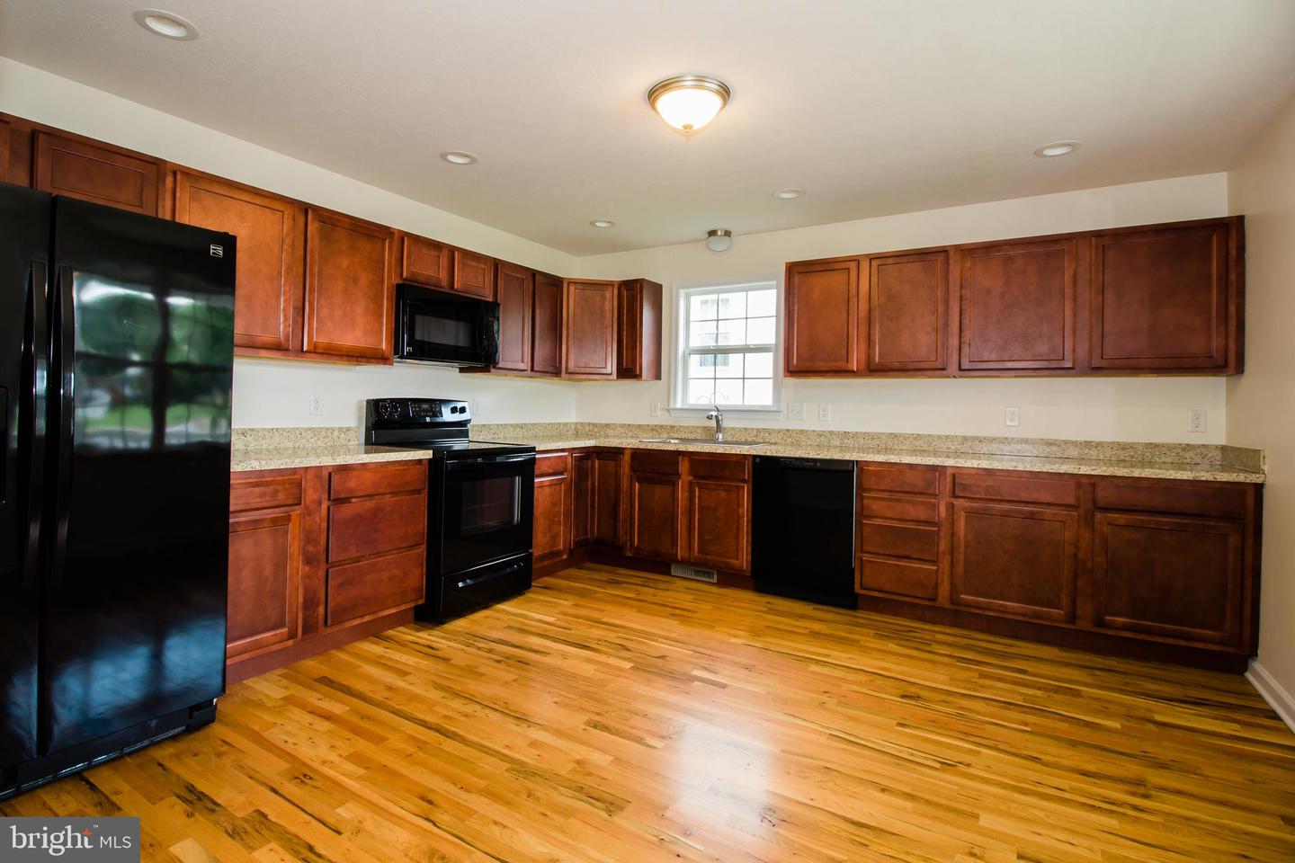 321 STICKLEY ST, STRASBURG, Virginia 22657, 3 Bedrooms Bedrooms, ,2 BathroomsBathrooms,Residential,For sale,321 STICKLEY ST,VASH2011594 MLS # VASH2011594