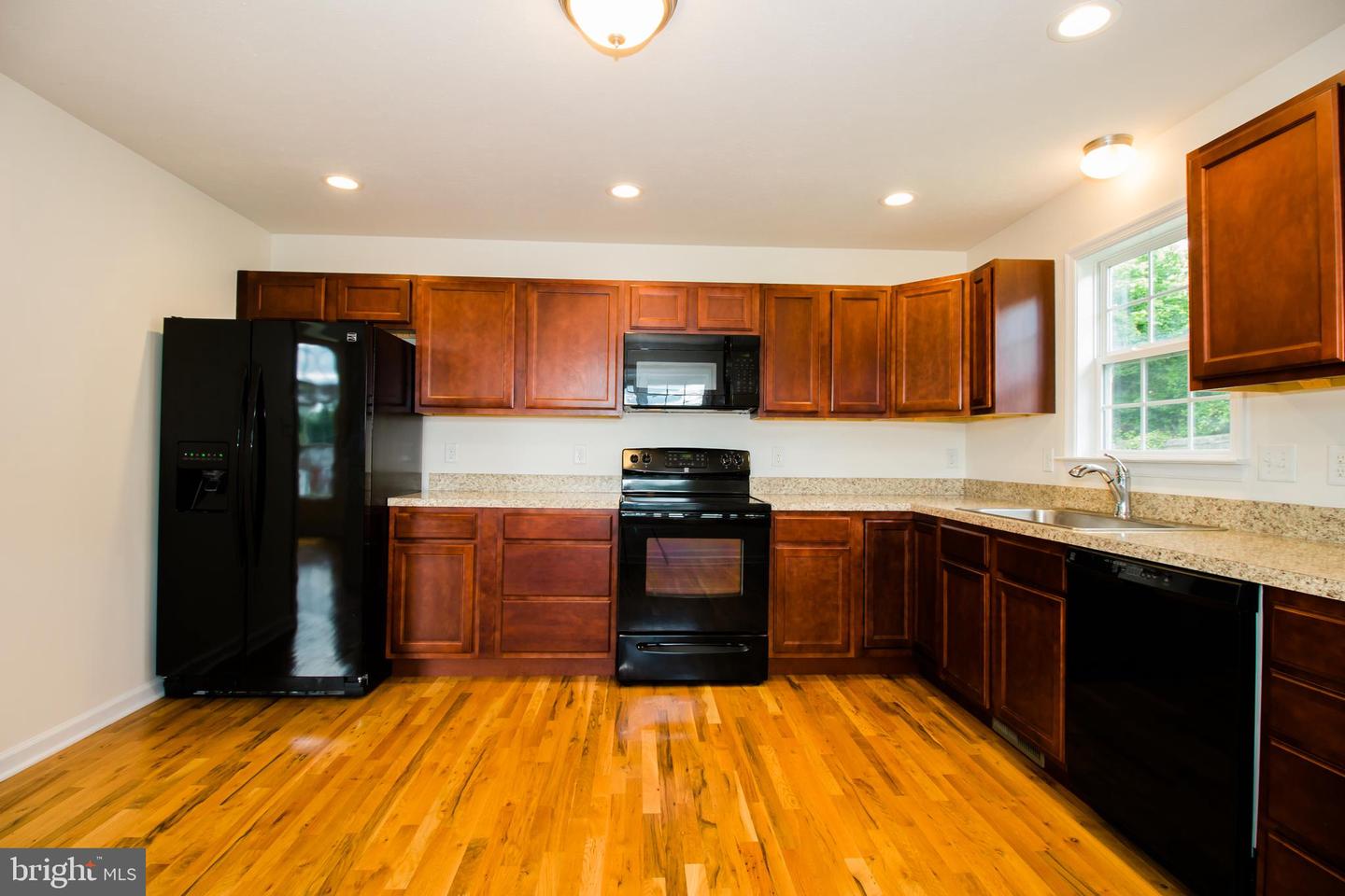 321 STICKLEY ST, STRASBURG, Virginia 22657, 3 Bedrooms Bedrooms, ,2 BathroomsBathrooms,Residential,For sale,321 STICKLEY ST,VASH2011594 MLS # VASH2011594