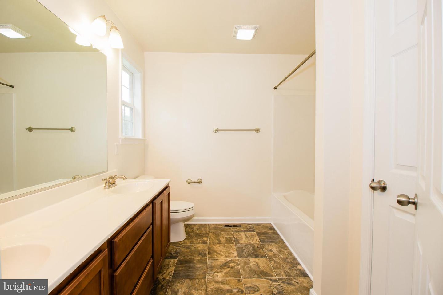 321 STICKLEY ST, STRASBURG, Virginia 22657, 3 Bedrooms Bedrooms, ,2 BathroomsBathrooms,Residential,For sale,321 STICKLEY ST,VASH2011594 MLS # VASH2011594