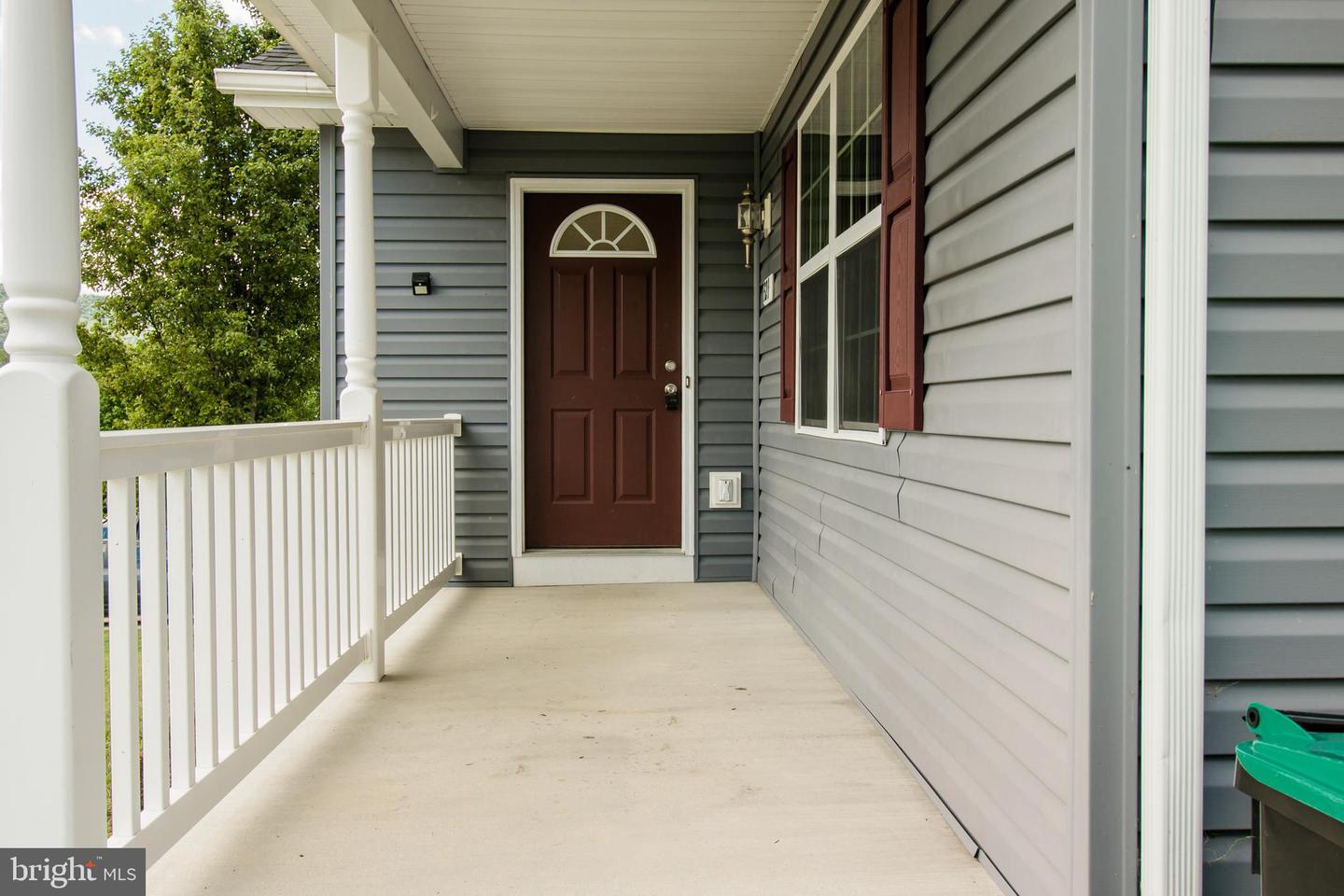 321 STICKLEY ST, STRASBURG, Virginia 22657, 3 Bedrooms Bedrooms, ,2 BathroomsBathrooms,Residential,For sale,321 STICKLEY ST,VASH2011594 MLS # VASH2011594
