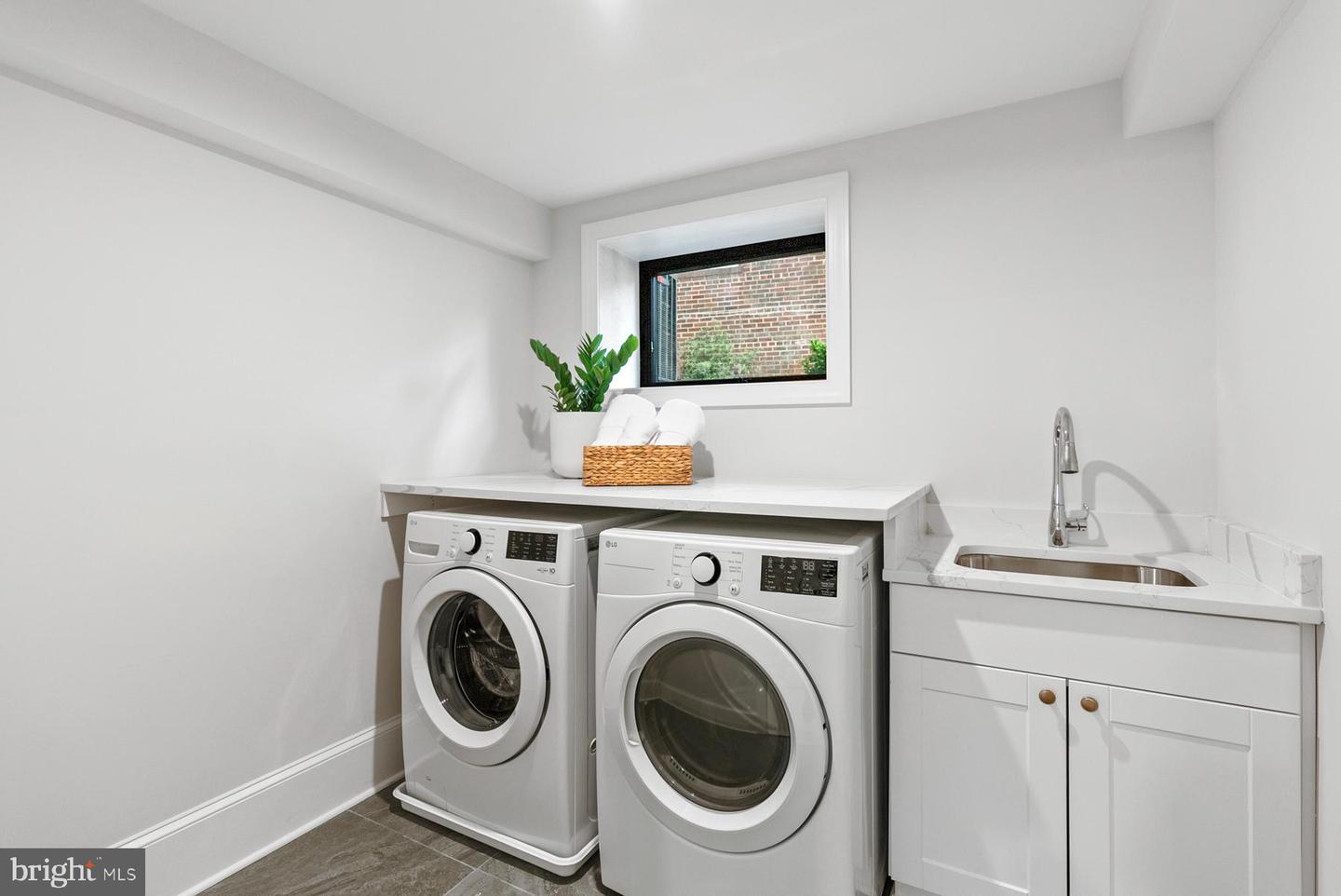 5173 LINNEAN TER NW, WASHINGTON, District Of Columbia 20008, 4 Bedrooms Bedrooms, ,4 BathroomsBathrooms,Residential,For sale,5173 LINNEAN TER NW,DCDC2203052 MLS # DCDC2203052