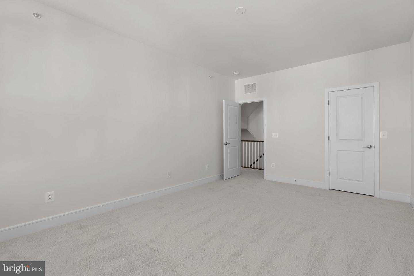 43294 FARRINGDON SQ, BROADLANDS, Virginia 20148, 3 Bedrooms Bedrooms, ,2 BathroomsBathrooms,Residential,For sale,43294 FARRINGDON SQ,VALO2098216 MLS # VALO2098216