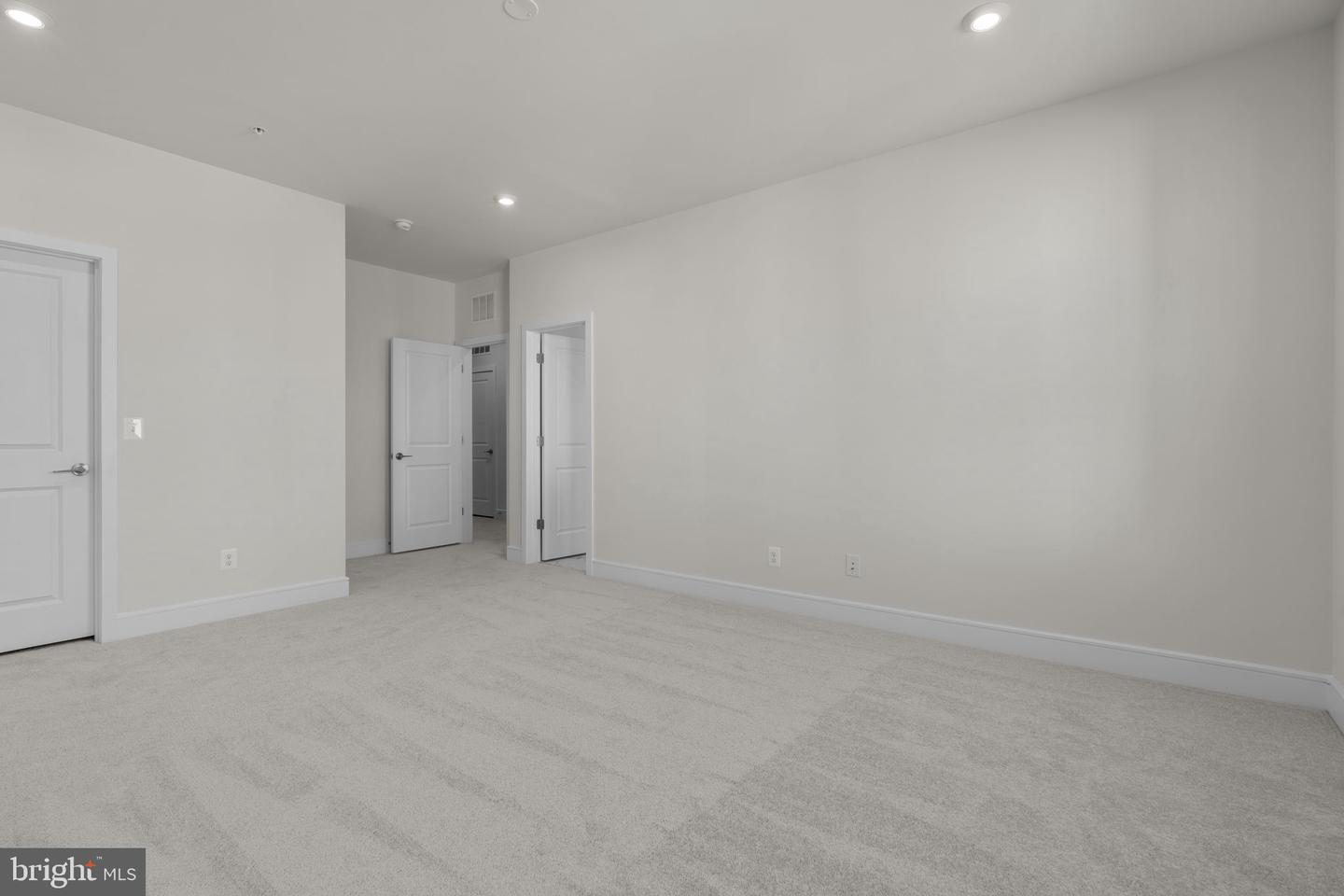 43294 FARRINGDON SQ, BROADLANDS, Virginia 20148, 3 Bedrooms Bedrooms, ,2 BathroomsBathrooms,Residential,For sale,43294 FARRINGDON SQ,VALO2098216 MLS # VALO2098216