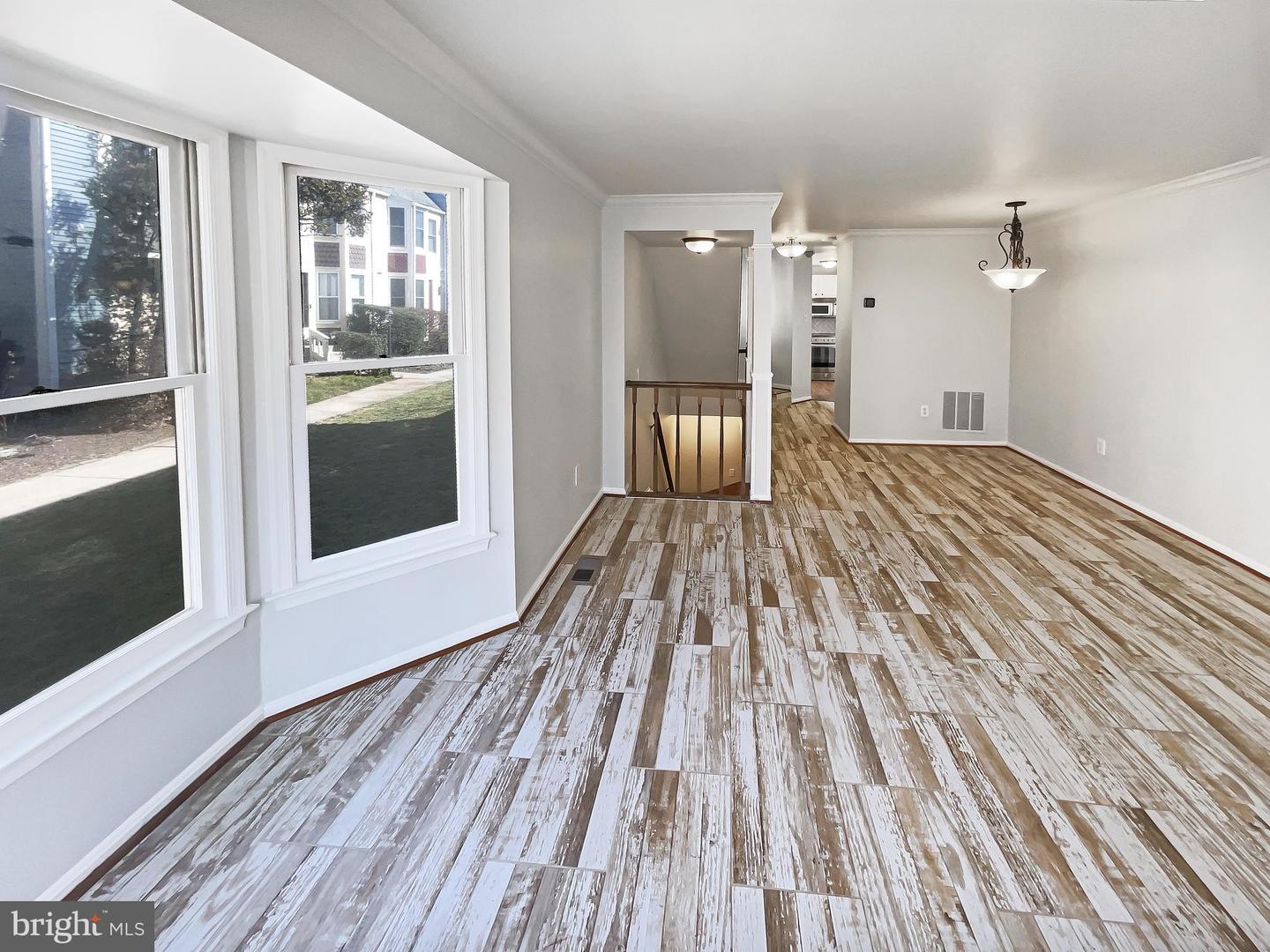 11184 SILENTWOOD LN, RESTON, Virginia 20191, 2 Bedrooms Bedrooms, ,2 BathroomsBathrooms,Residential,For sale,11184 SILENTWOOD LN,VAFX2224482 MLS # VAFX2224482