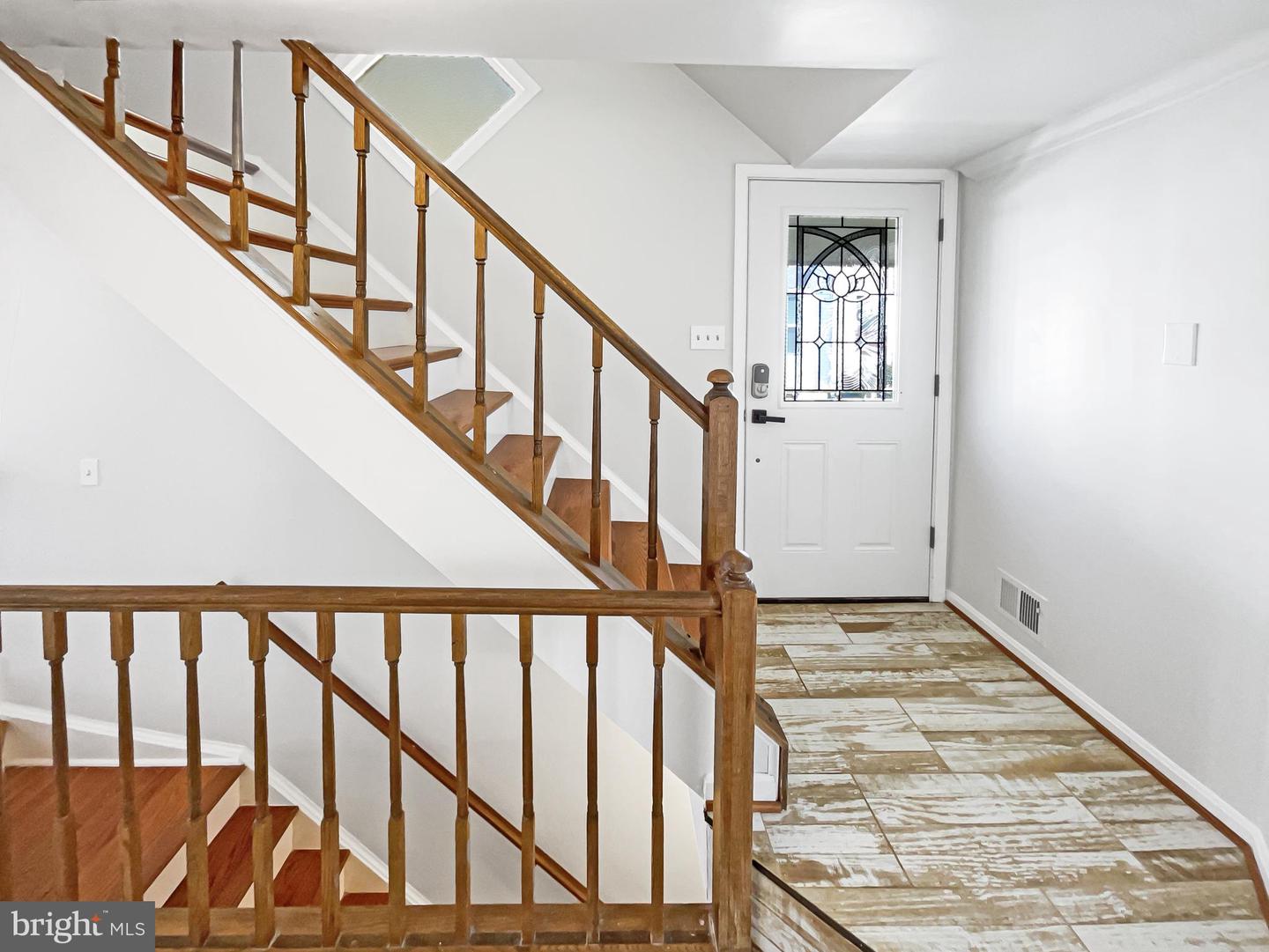 11184 SILENTWOOD LN, RESTON, Virginia 20191, 2 Bedrooms Bedrooms, ,2 BathroomsBathrooms,Residential,For sale,11184 SILENTWOOD LN,VAFX2224482 MLS # VAFX2224482