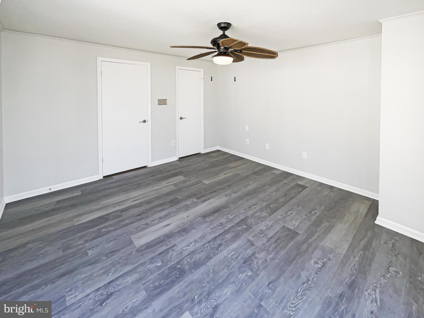 11184 SILENTWOOD LN, RESTON, Virginia 20191, 2 Bedrooms Bedrooms, ,2 BathroomsBathrooms,Residential,For sale,11184 SILENTWOOD LN,VAFX2224482 MLS # VAFX2224482