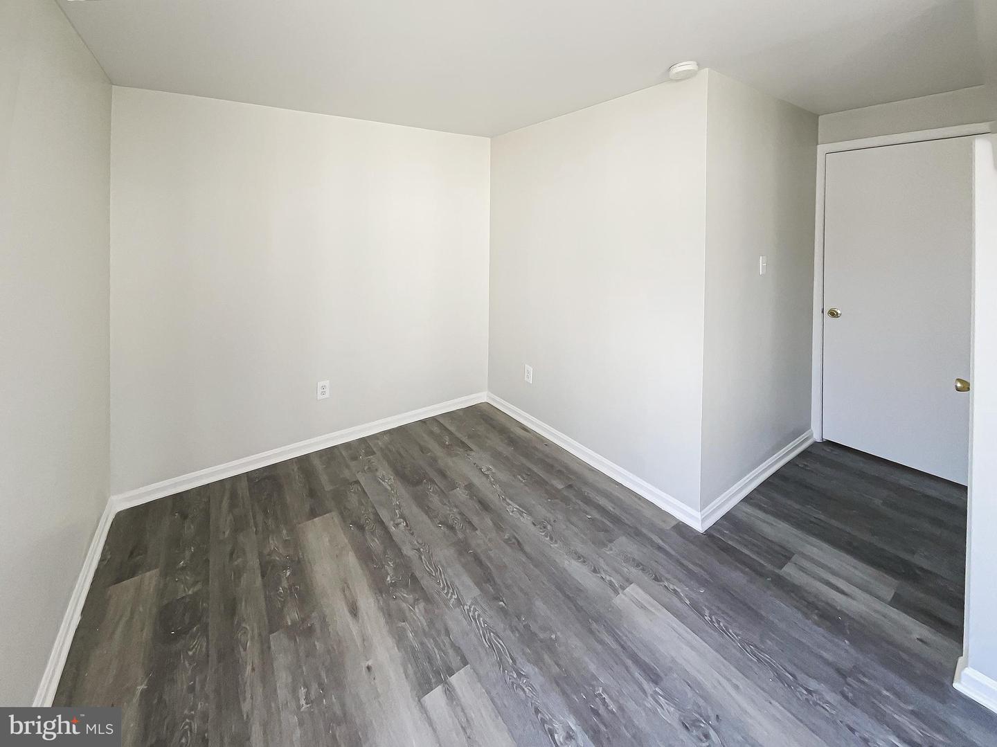 11184 SILENTWOOD LN, RESTON, Virginia 20191, 2 Bedrooms Bedrooms, ,2 BathroomsBathrooms,Residential,For sale,11184 SILENTWOOD LN,VAFX2224482 MLS # VAFX2224482