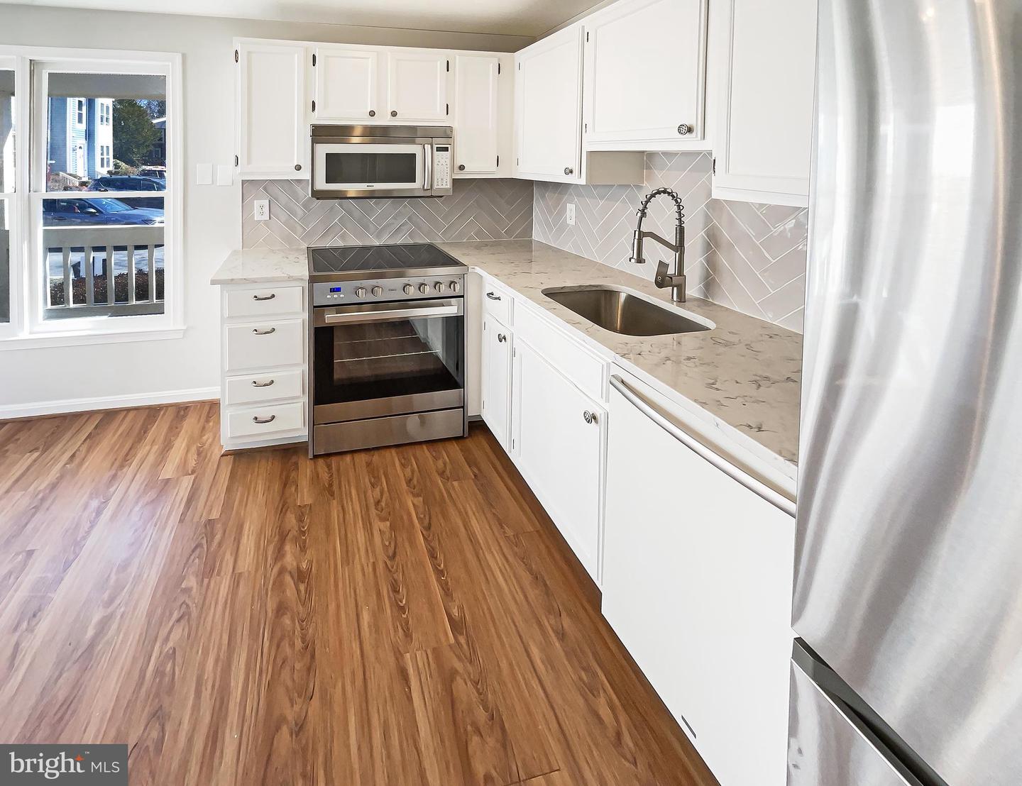 11184 SILENTWOOD LN, RESTON, Virginia 20191, 2 Bedrooms Bedrooms, ,2 BathroomsBathrooms,Residential,For sale,11184 SILENTWOOD LN,VAFX2224482 MLS # VAFX2224482