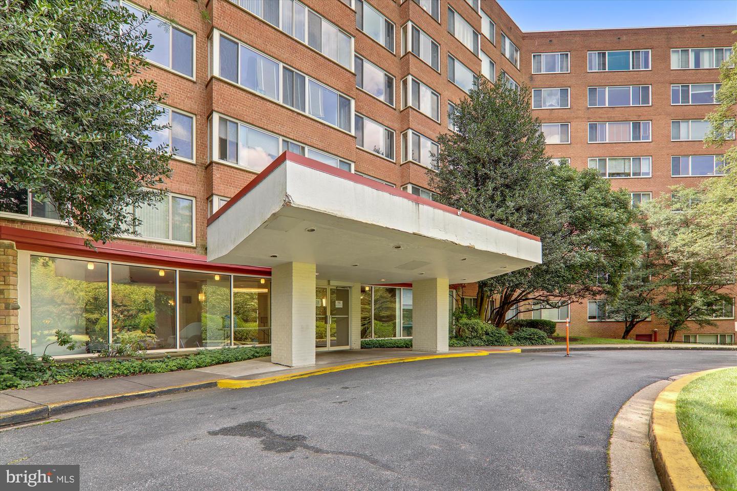4000 TUNLAW RD NW #428, WASHINGTON, District Of Columbia 20007, 1 Bedroom Bedrooms, ,1 BathroomBathrooms,Residential,For sale,4000 TUNLAW RD NW #428,DCDC2187402 MLS # DCDC2187402