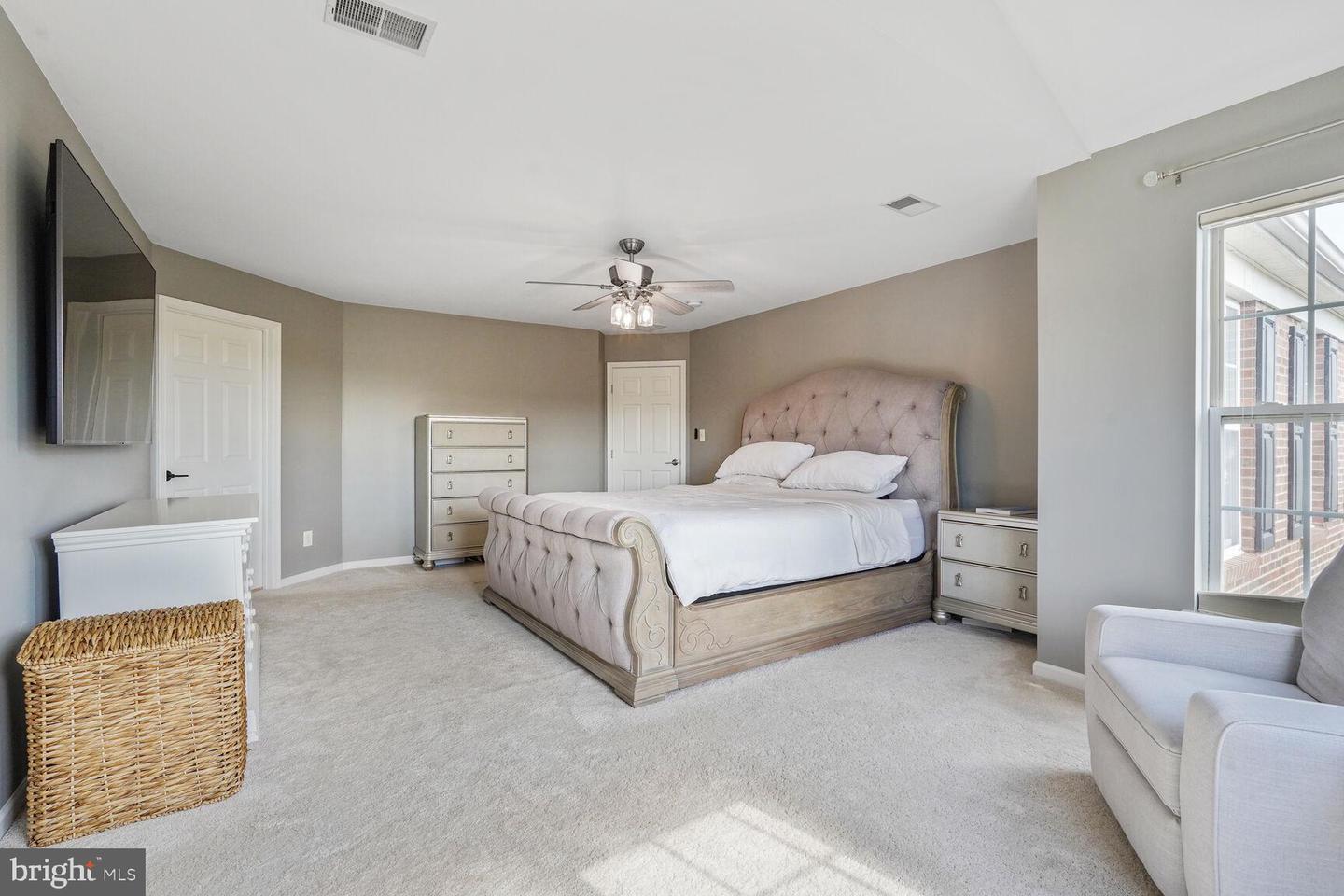 16512 BOATSWAIN CIR, WOODBRIDGE, Virginia 22191, 4 Bedrooms Bedrooms, ,2 BathroomsBathrooms,Residential,For sale,16512 BOATSWAIN CIR,VAPW2091298 MLS # VAPW2091298