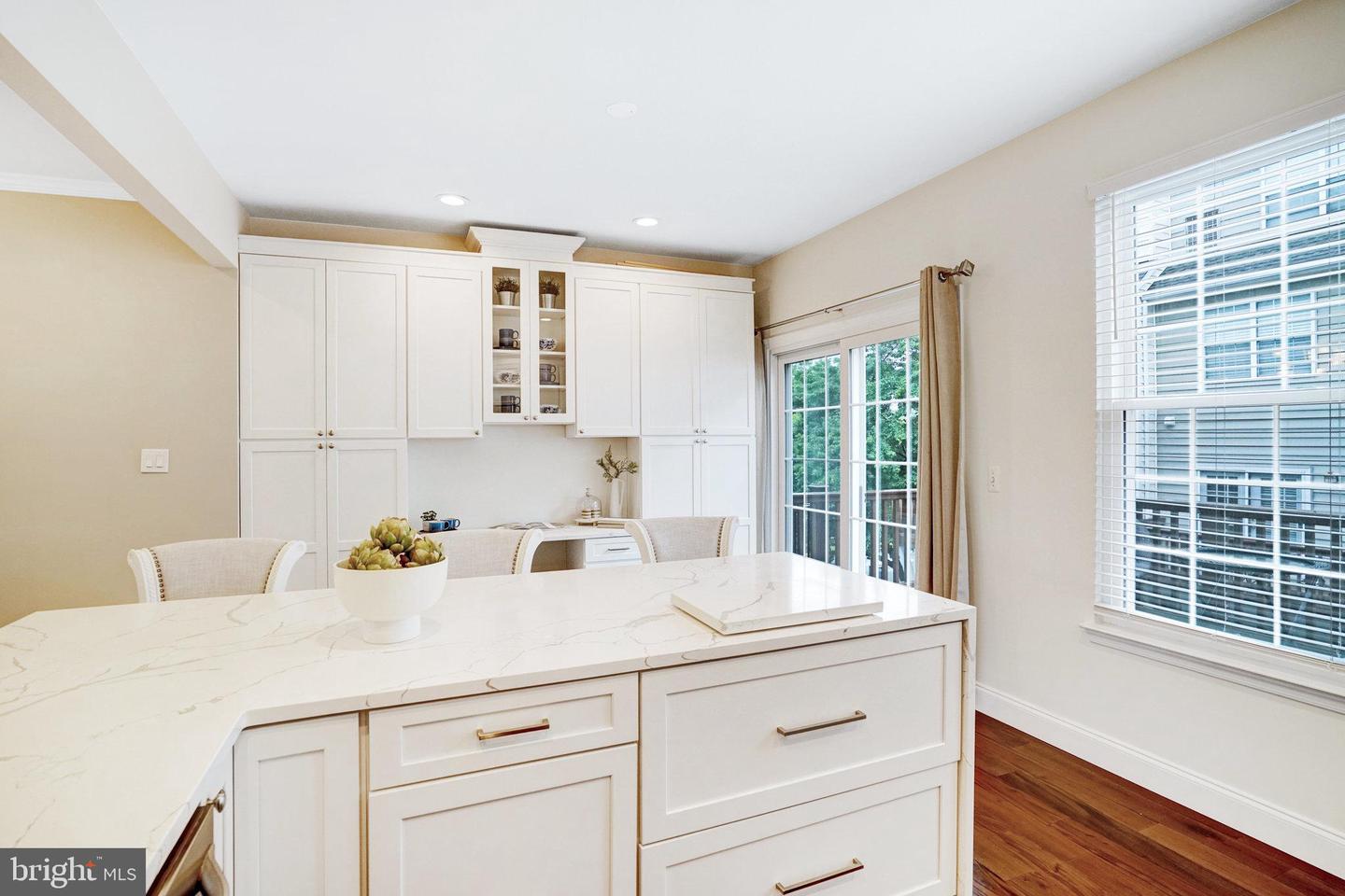 3804 DOMINION MILL DR, ALEXANDRIA, Virginia 22304, 3 Bedrooms Bedrooms, ,3 BathroomsBathrooms,Residential,For sale,3804 DOMINION MILL DR,VAAX2043894 MLS # VAAX2043894